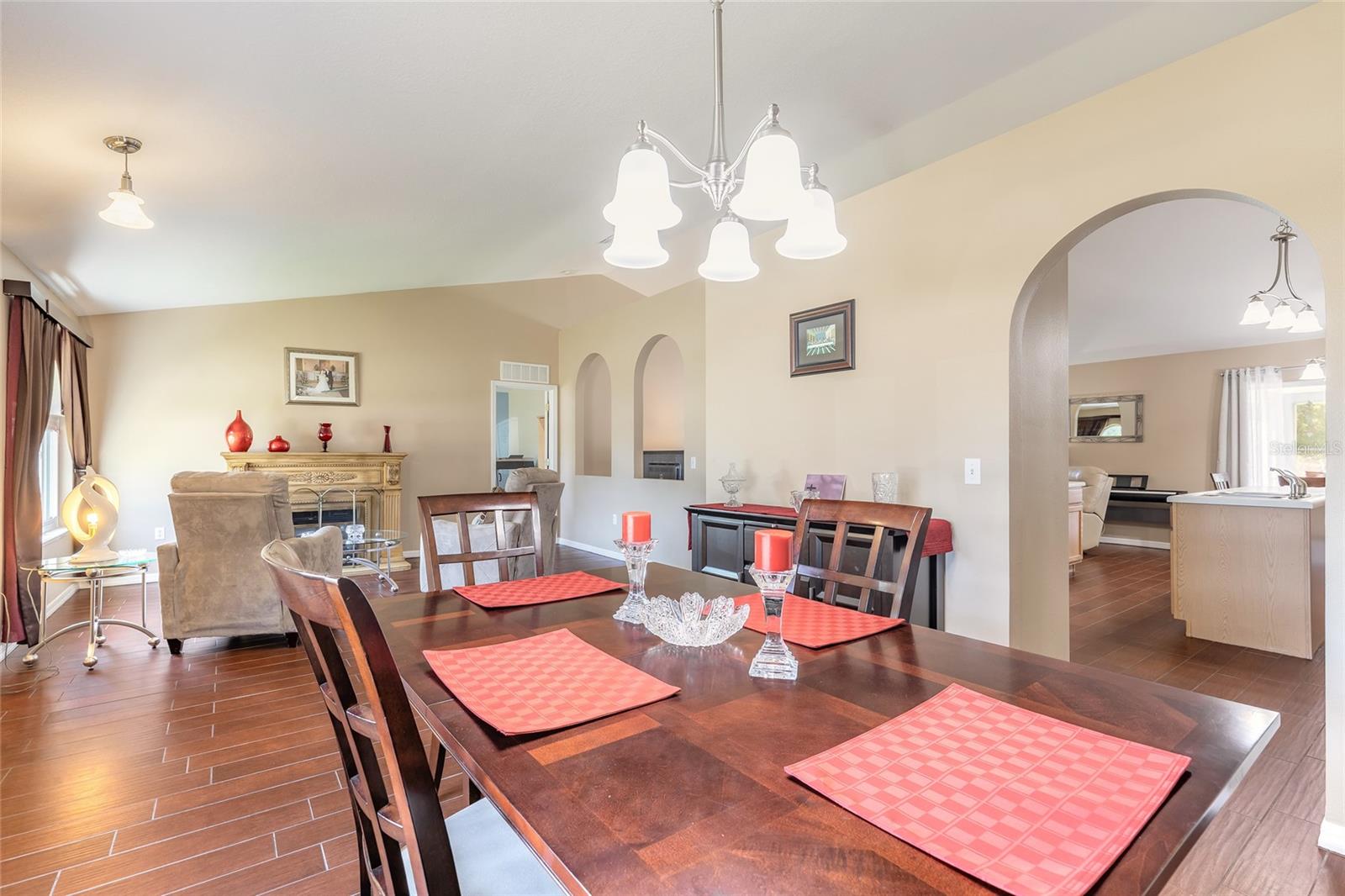 Image 10 of 52 For 34 Secretary Trail