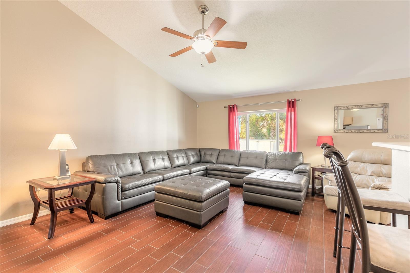 Image 13 of 52 For 34 Secretary Trail