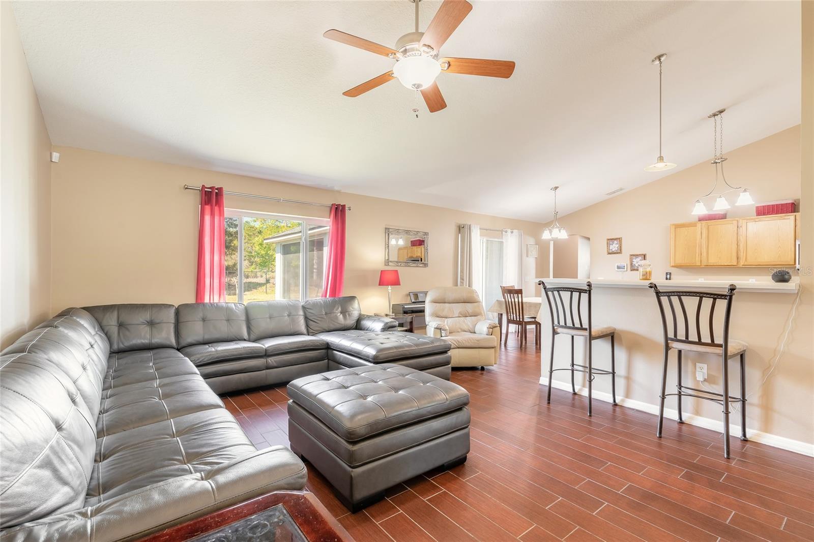 Image 14 of 52 For 34 Secretary Trail