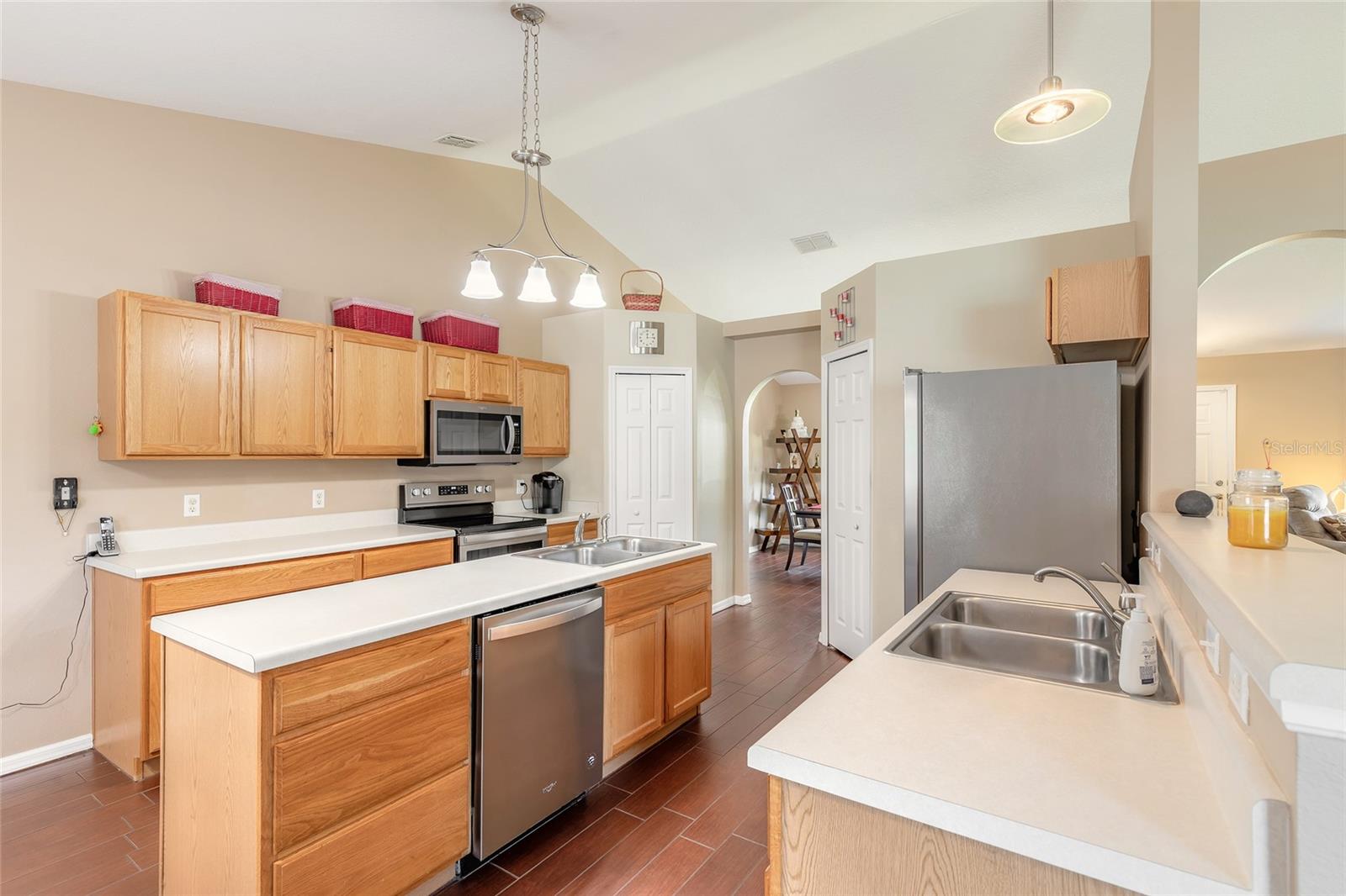 Image 20 of 52 For 34 Secretary Trail