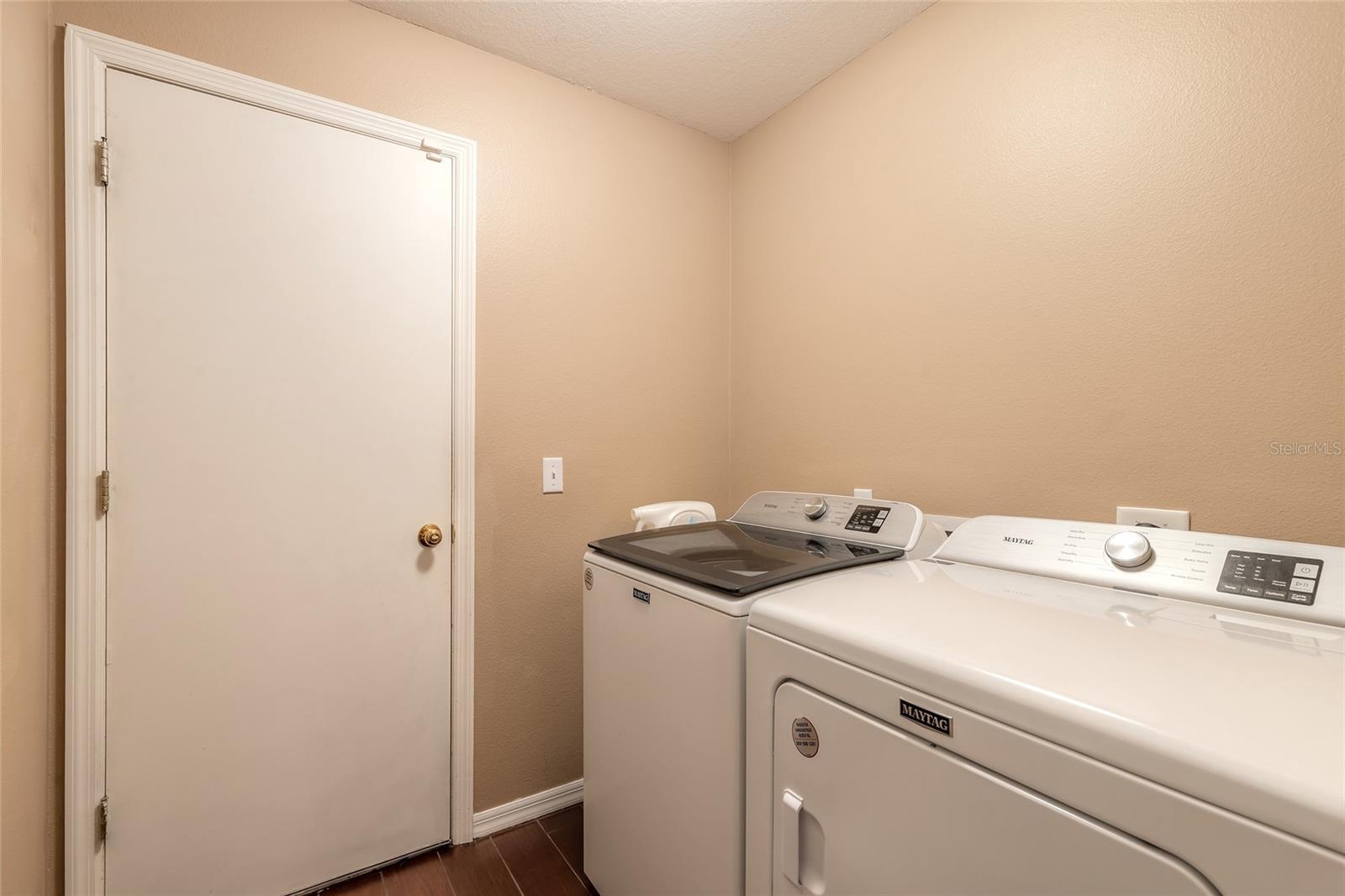 Image 23 of 52 For 34 Secretary Trail