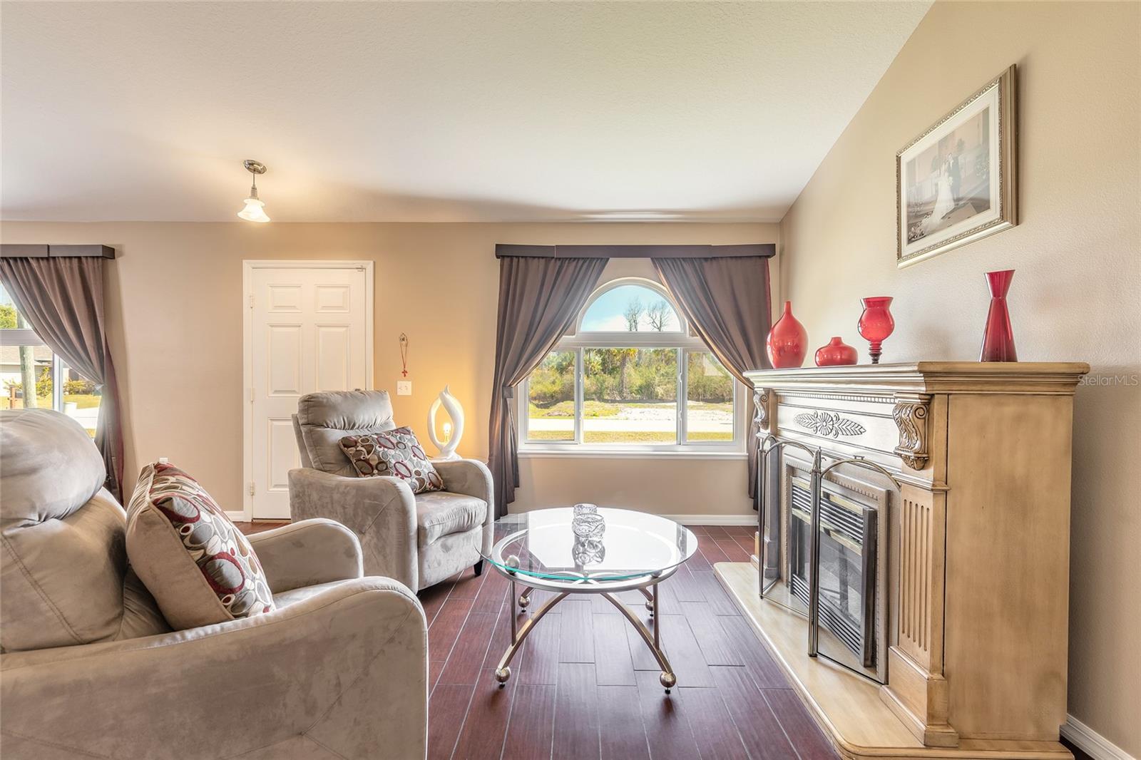 Image 7 of 52 For 34 Secretary Trail