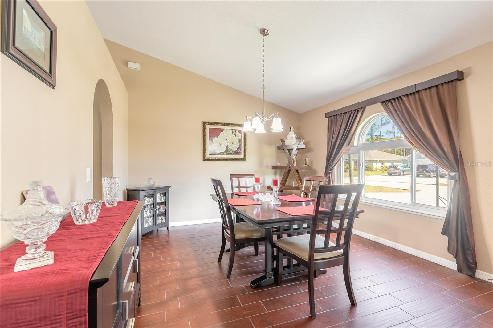 Image 8 of 52 For 34 Secretary Trail