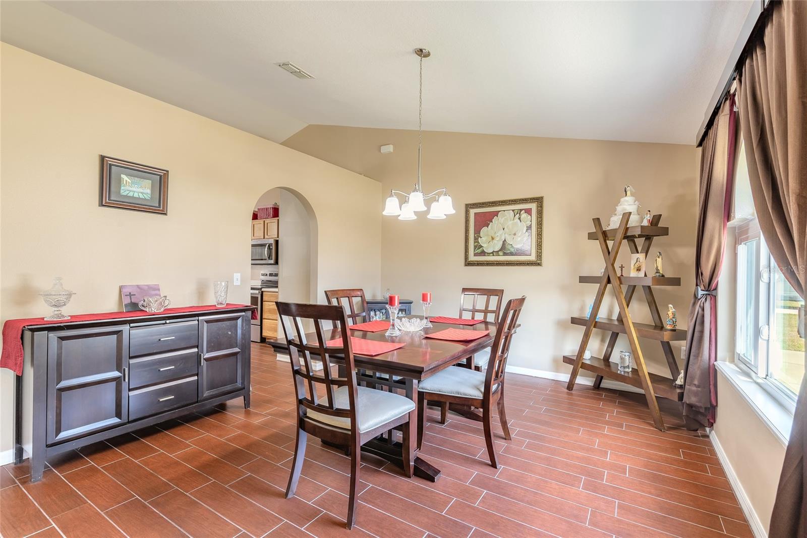 Image 9 of 52 For 34 Secretary Trail