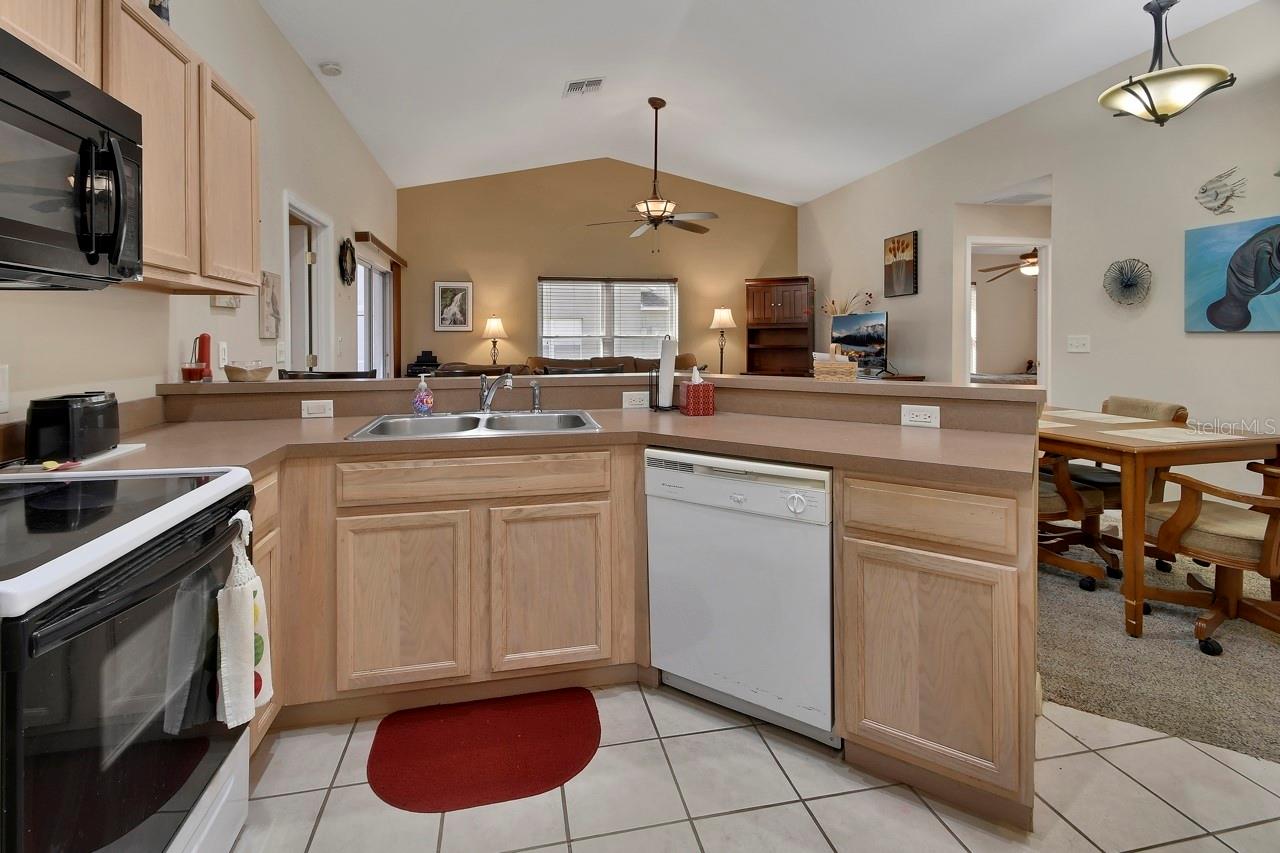 Image 11 of 30 For 226 Pine Bluff Avenue 69