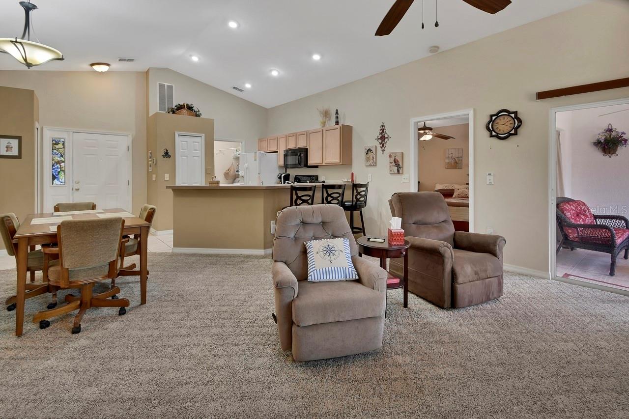 Image 4 of 30 For 226 Pine Bluff Avenue 69