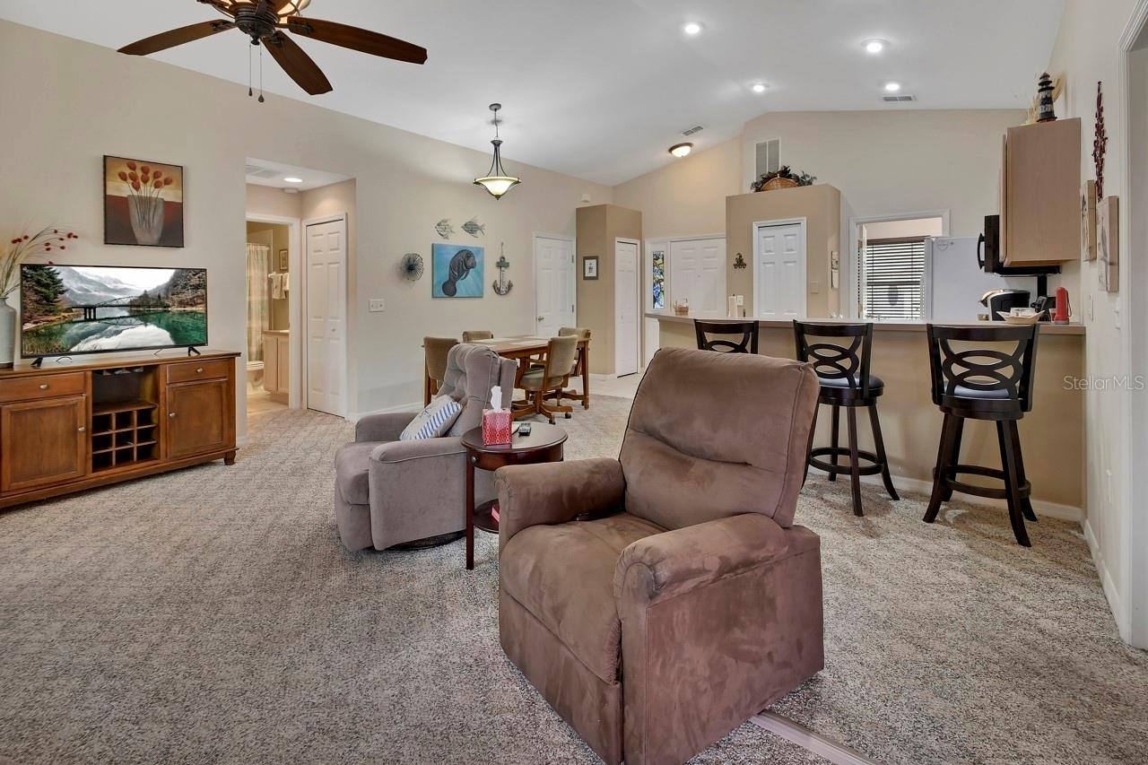 Image 7 of 30 For 226 Pine Bluff Avenue 69