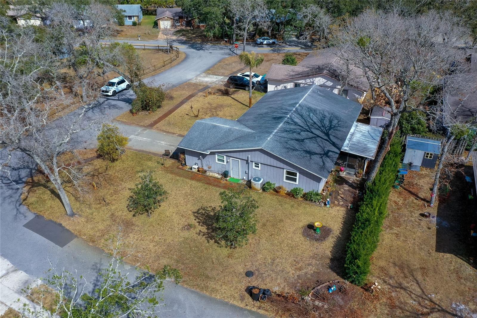 Image 29 of 34 For 10 Oak Lane 