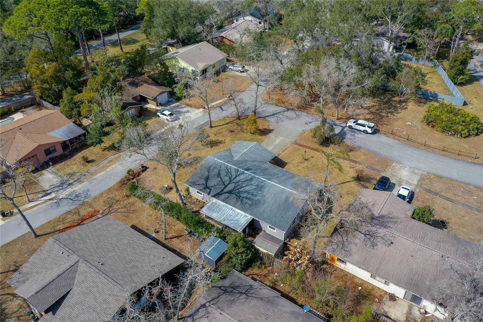 Image 30 of 34 For 10 Oak Lane 