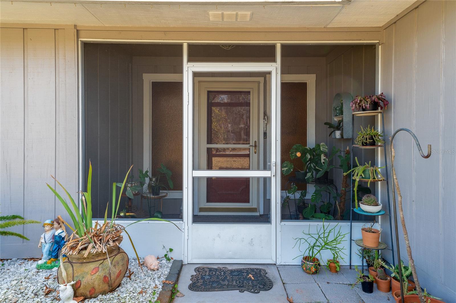 Image 5 of 34 For 10 Oak Lane 