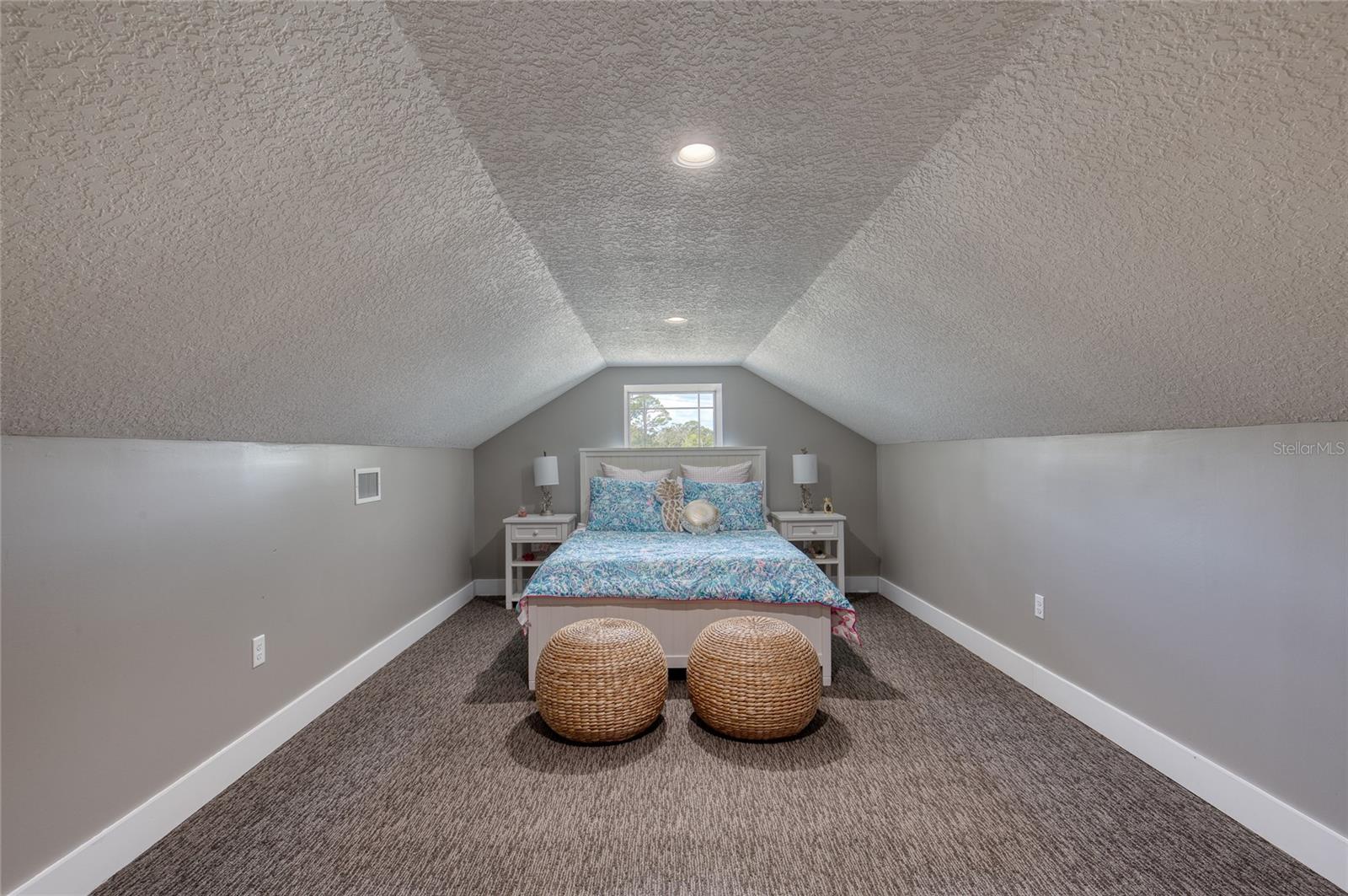 Image 50 of 86 For 108 Pine Tree Drive