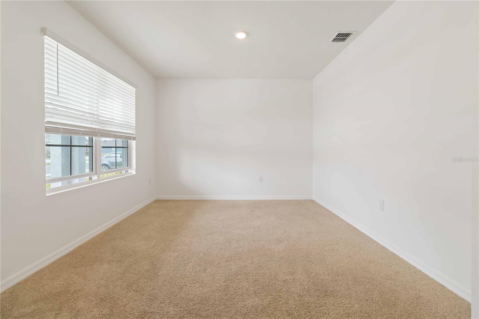 Image 15 of 37 For 2668 Neverland Drive