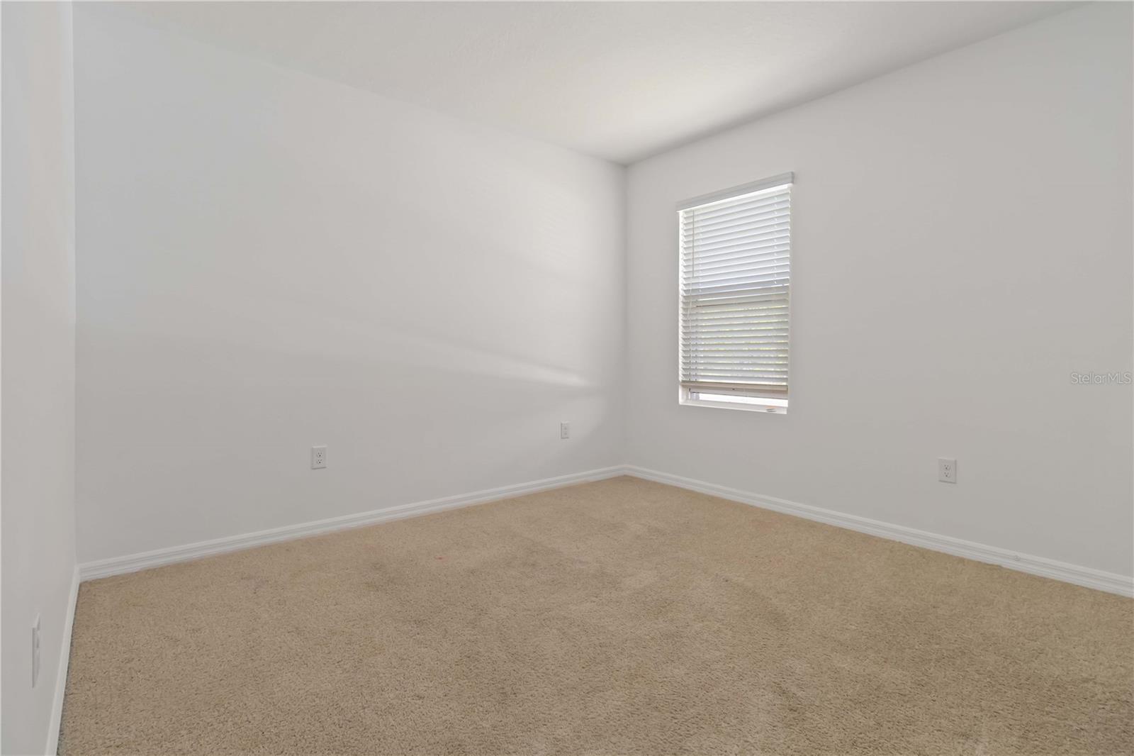 Image 27 of 37 For 2668 Neverland Drive