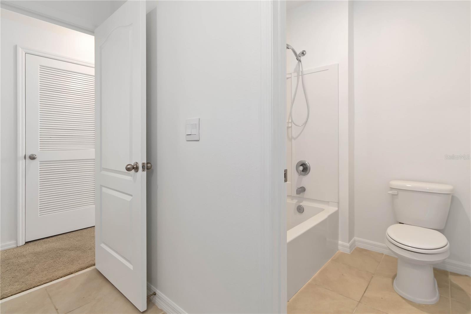 Image 29 of 37 For 2668 Neverland Drive