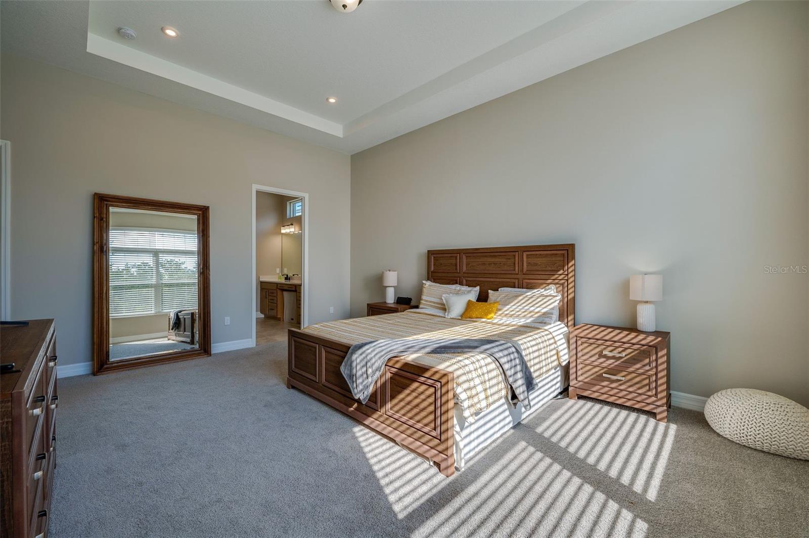 Image 18 of 43 For 887 Lake Hill Way