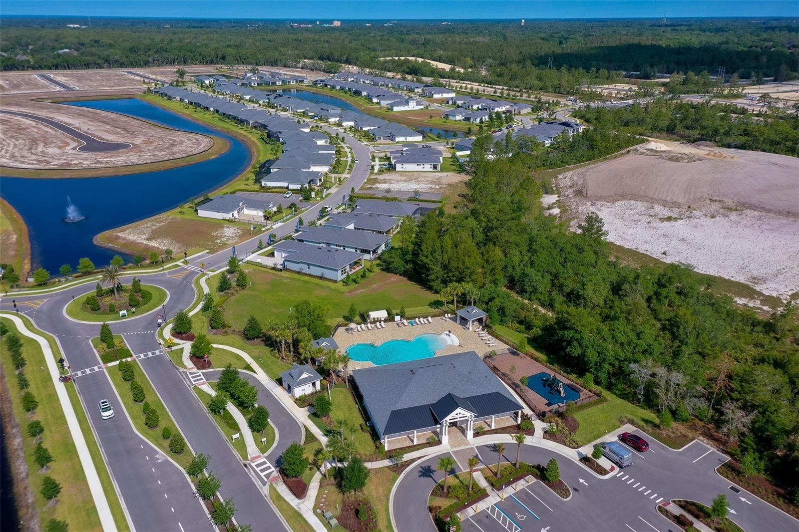 Image 37 of 43 For 887 Lake Hill Way