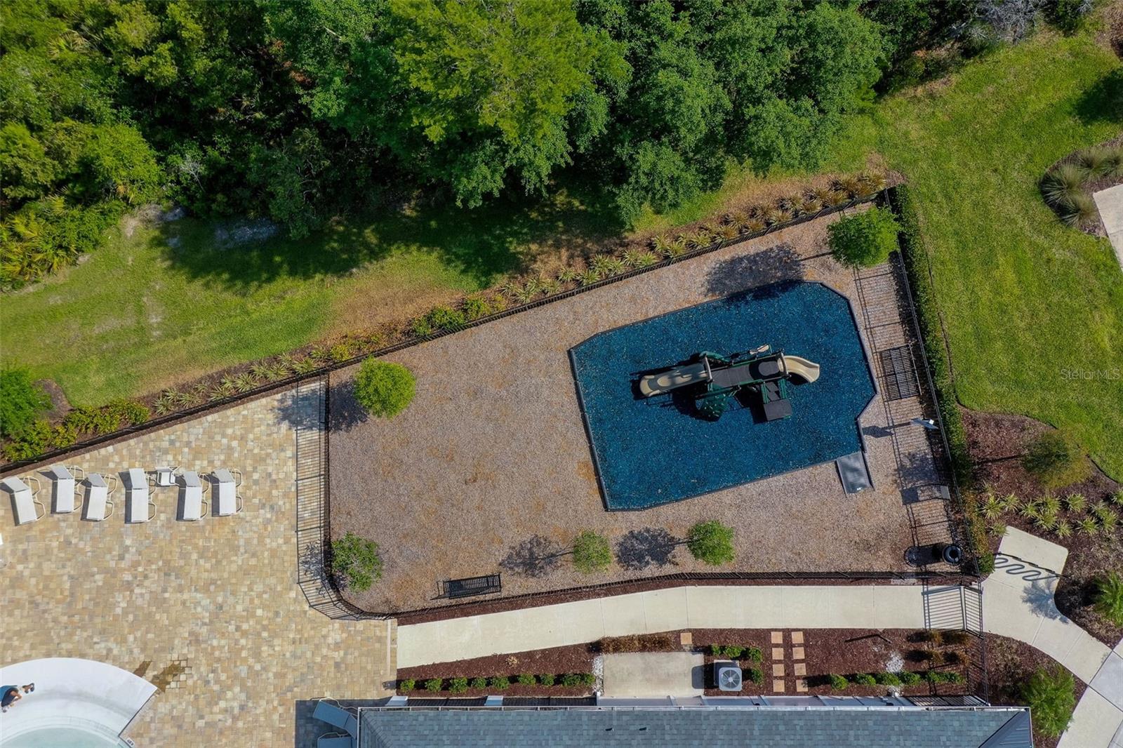 Image 40 of 43 For 887 Lake Hill Way