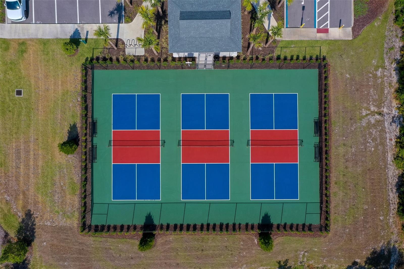 Image 41 of 43 For 887 Lake Hill Way