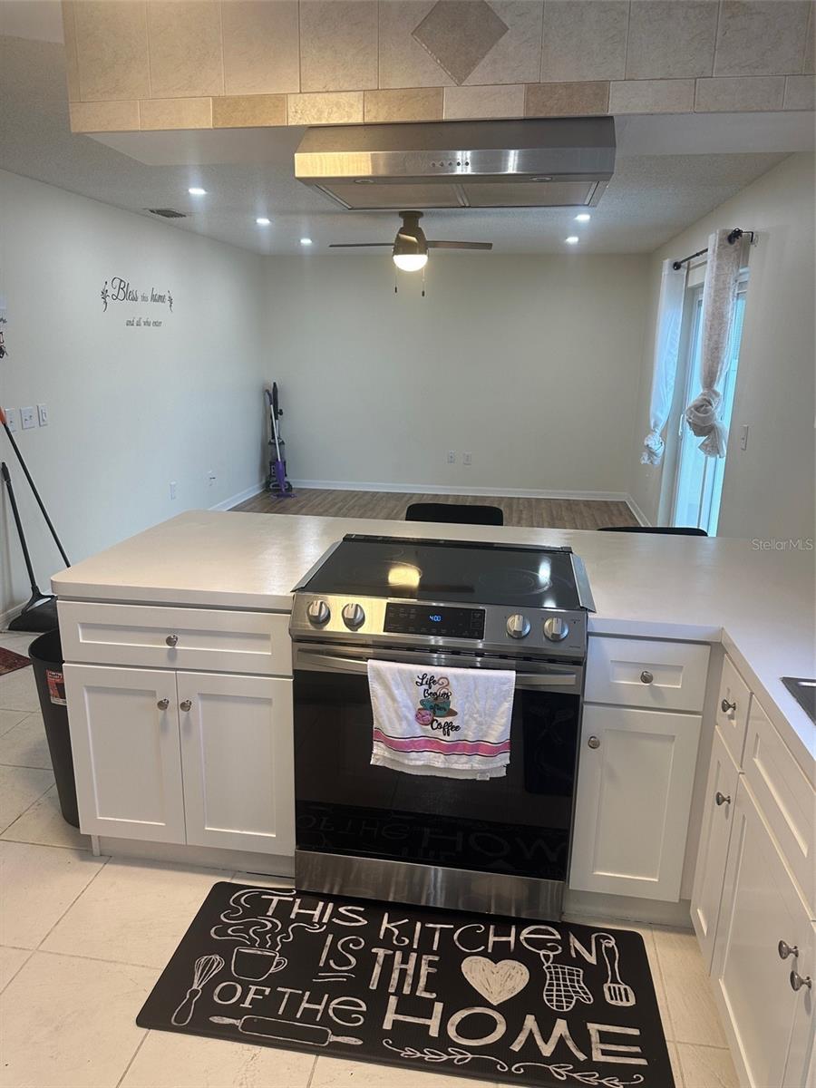 Image 4 of 11 For 1310 Dartmoor Ave