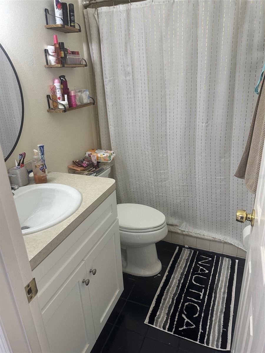 Image 8 of 11 For 1310 Dartmoor Ave