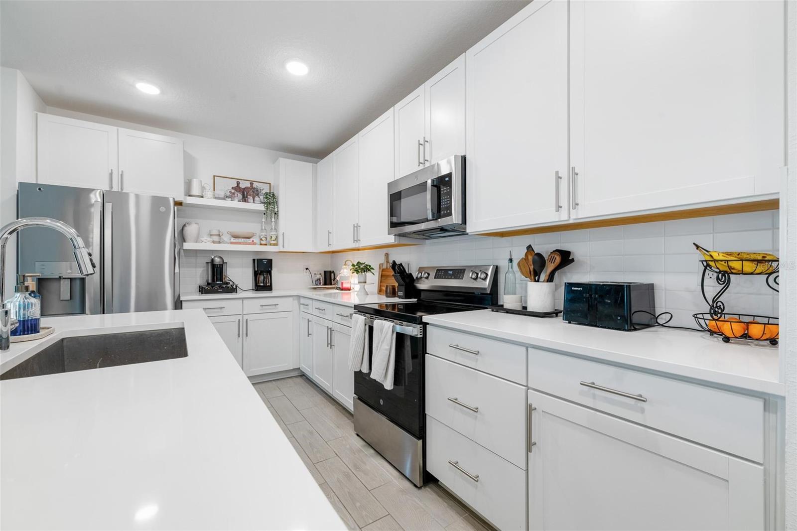 Image 11 of 40 For 17 Birchwood Place