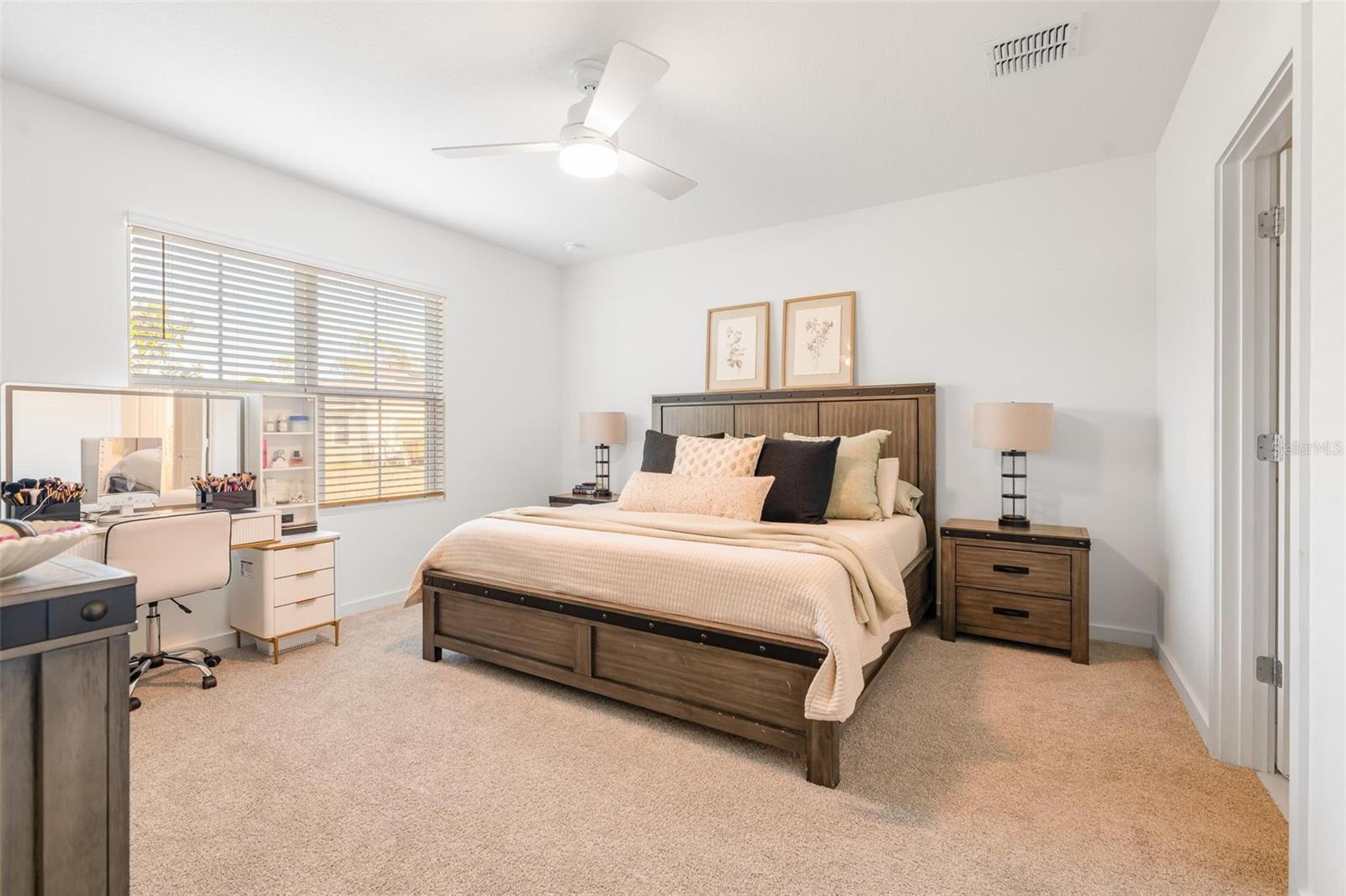 Image 20 of 40 For 17 Birchwood Place