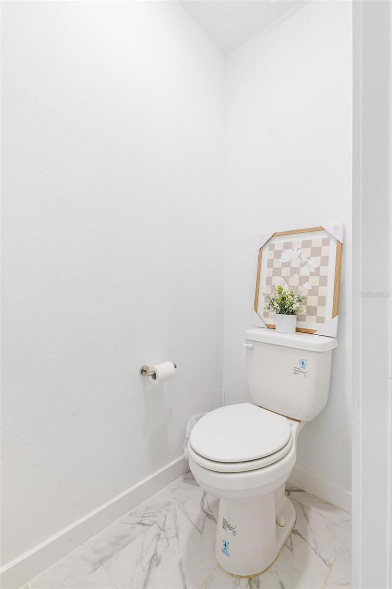 Image 26 of 40 For 17 Birchwood Place