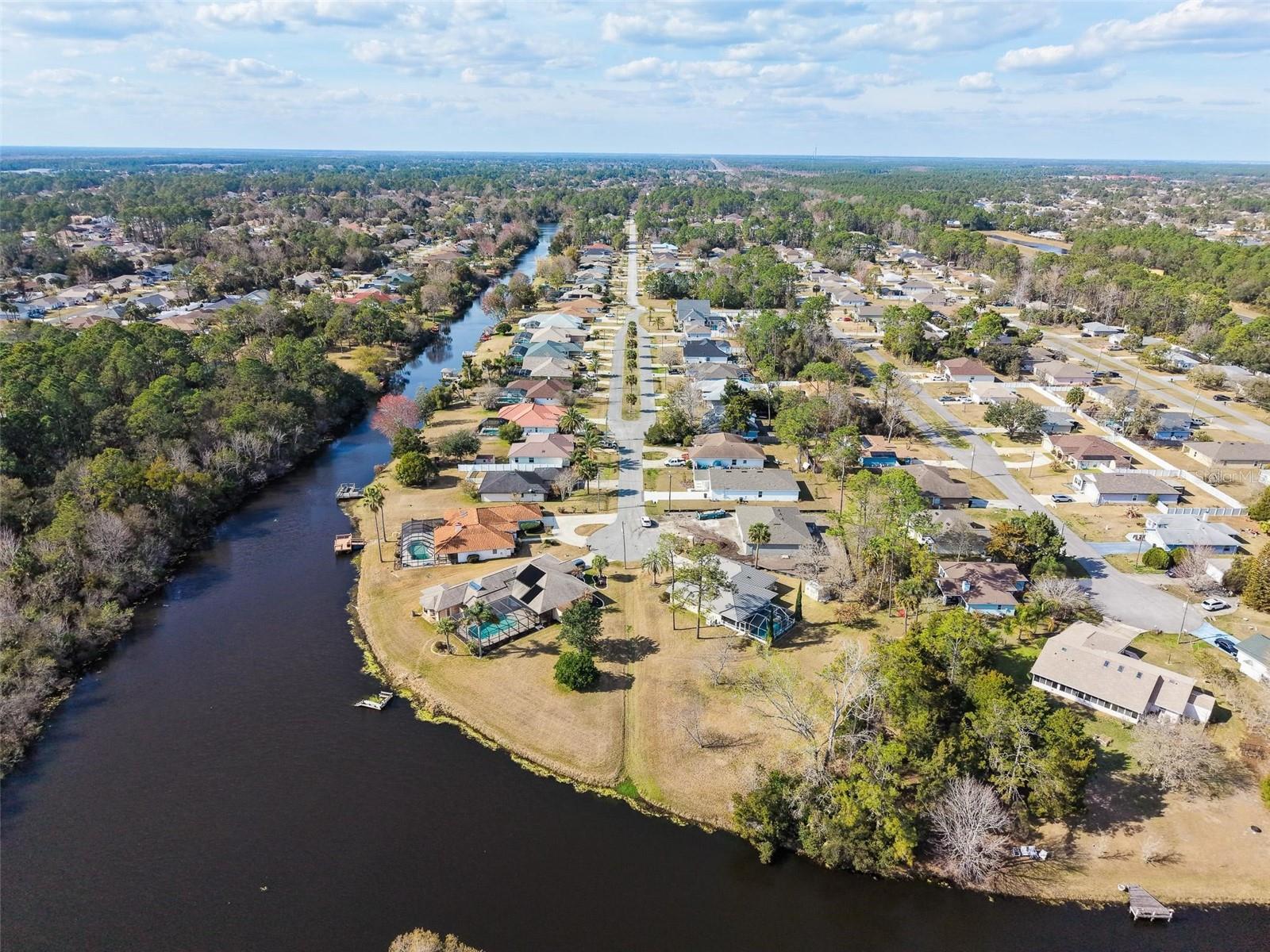 Image 38 of 40 For 17 Birchwood Place