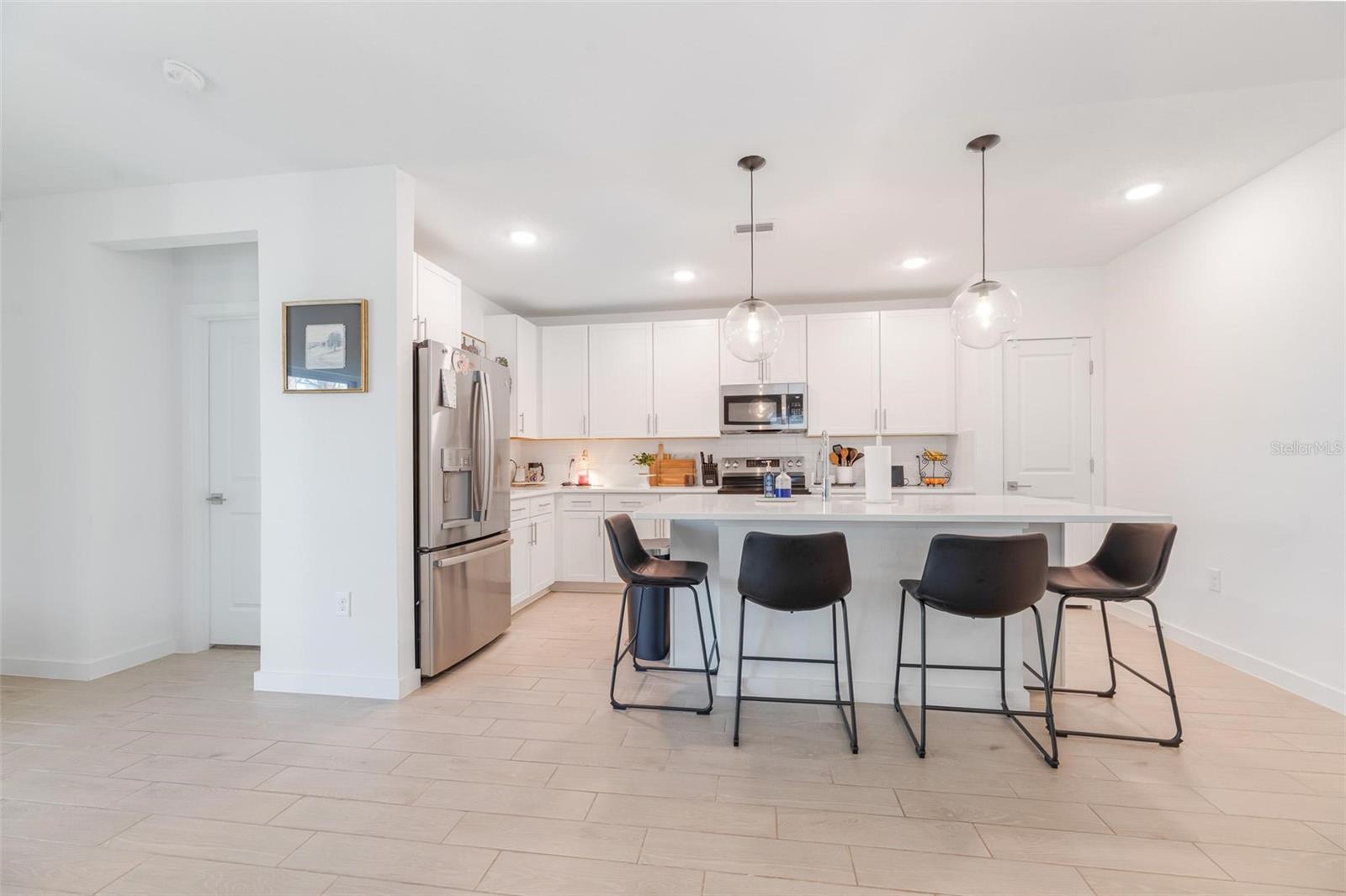 Image 7 of 40 For 17 Birchwood Place