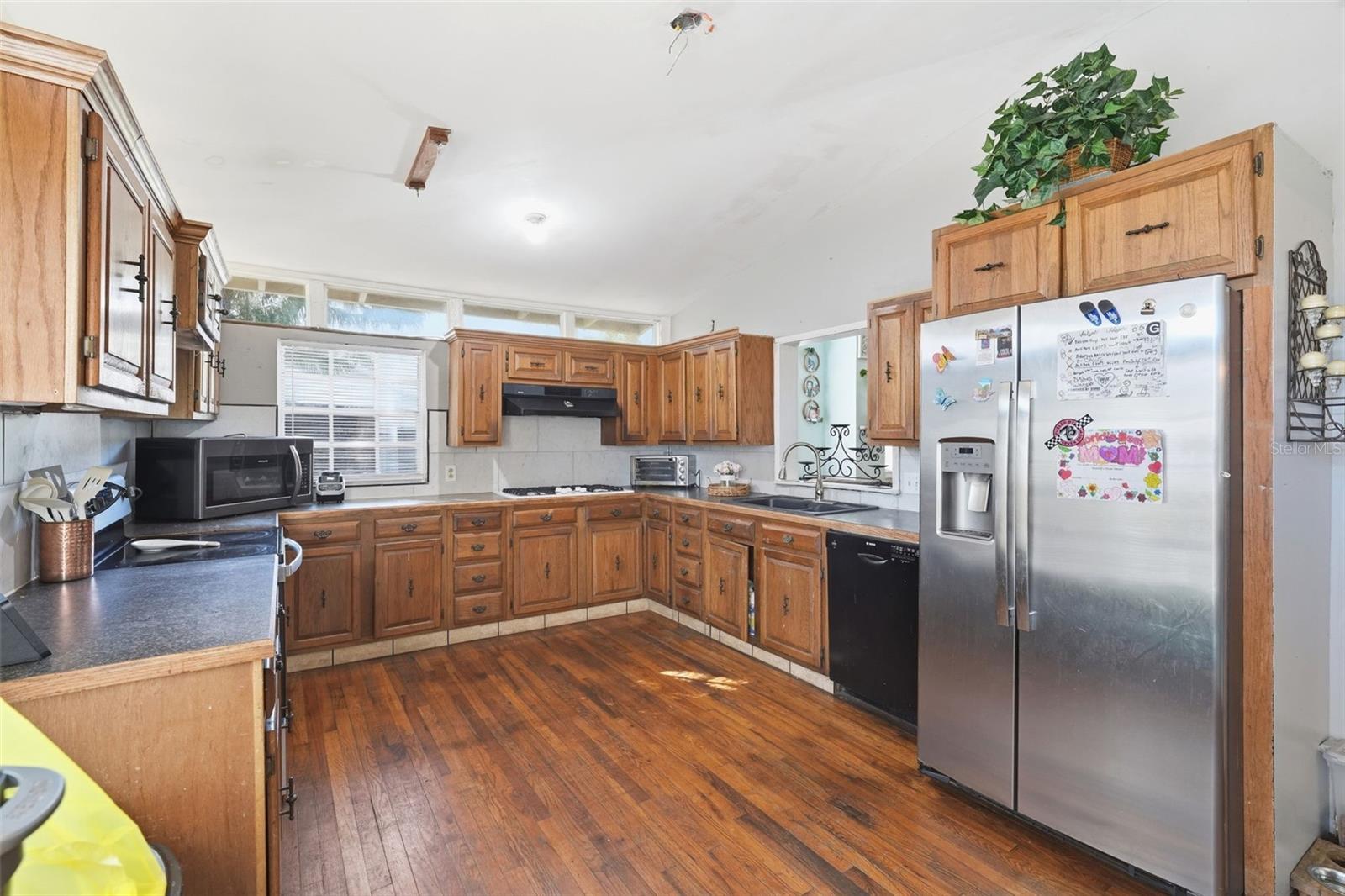 Image 16 of 50 For 420 Pine Street