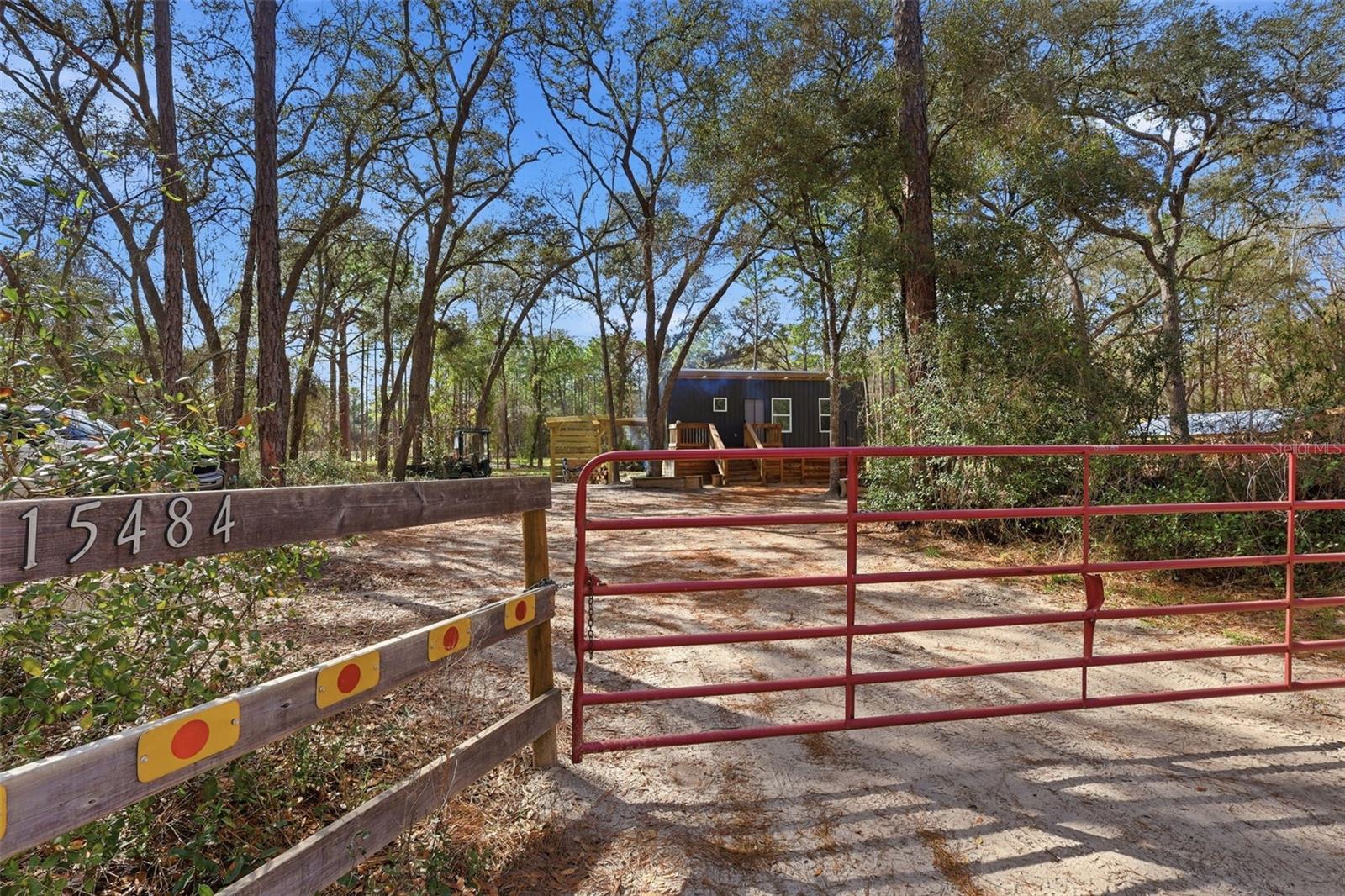 Image 11 of 47 For 15484 70th Avenue