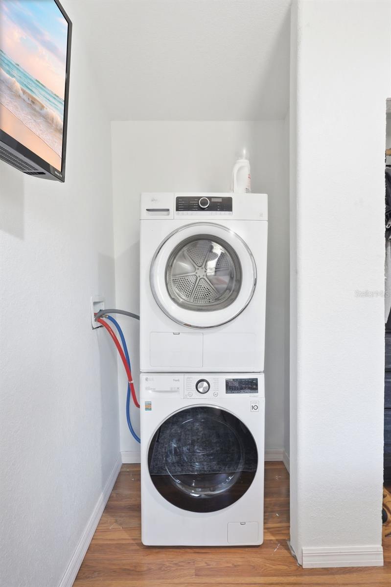 Image 36 of 47 For 15484 70th Avenue