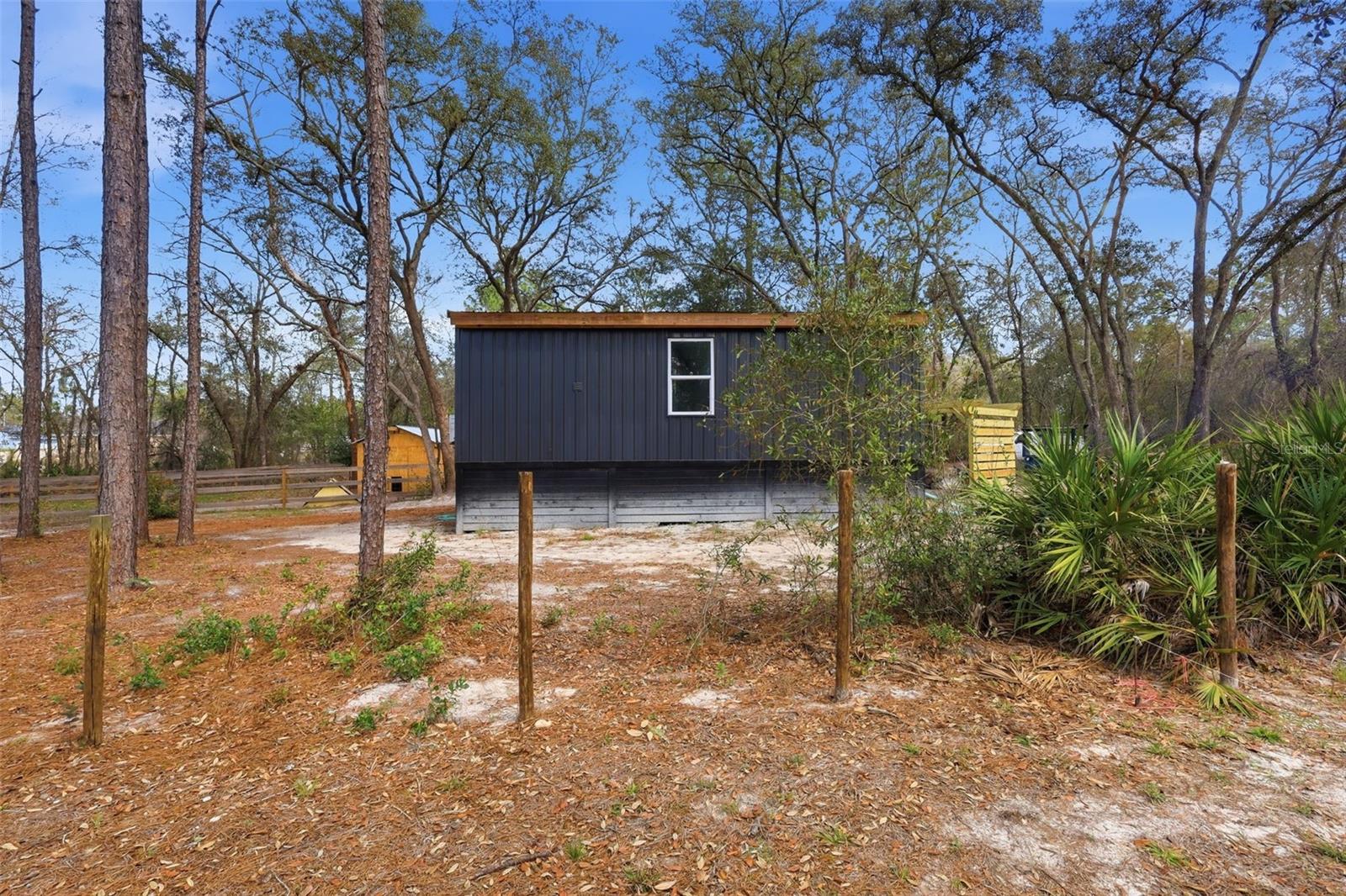 Image 7 of 47 For 15484 70th Avenue