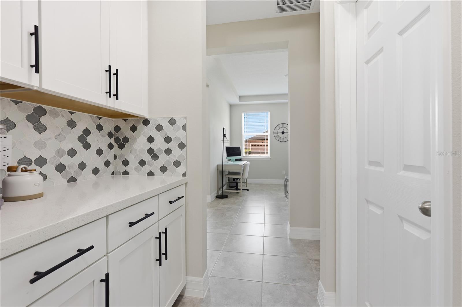 Image 11 of 43 For 2337 Oxmoor Drive