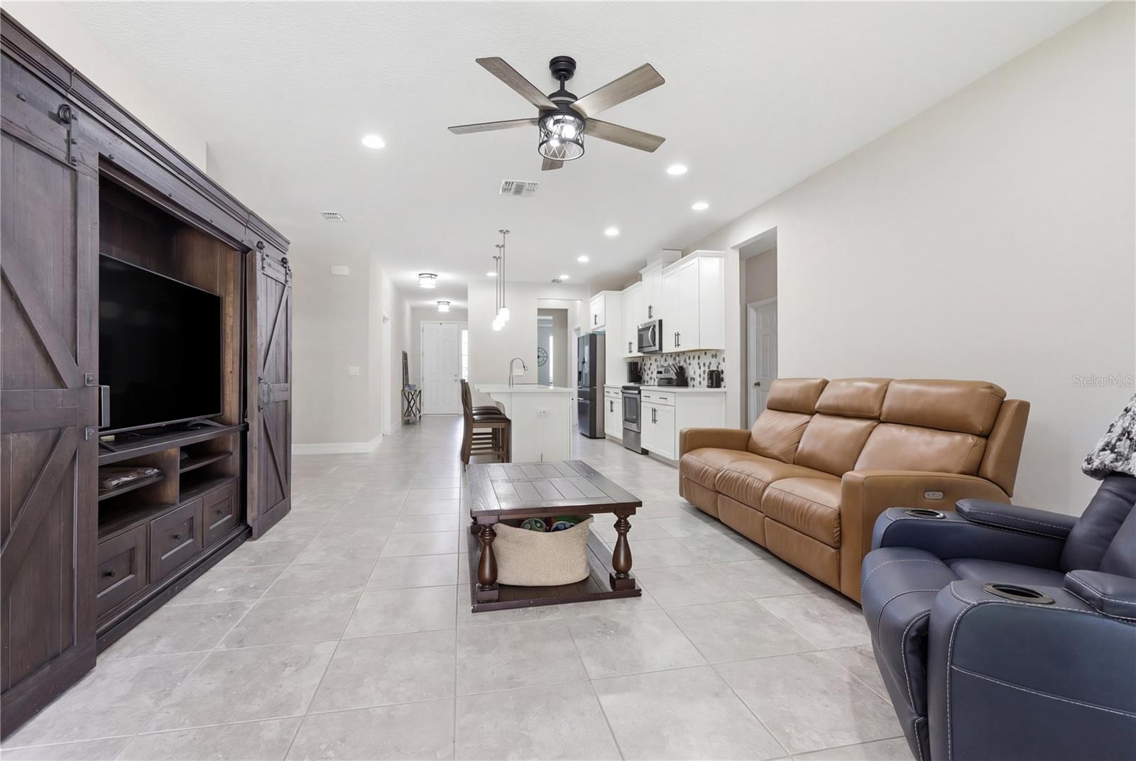 Image 20 of 43 For 2337 Oxmoor Drive