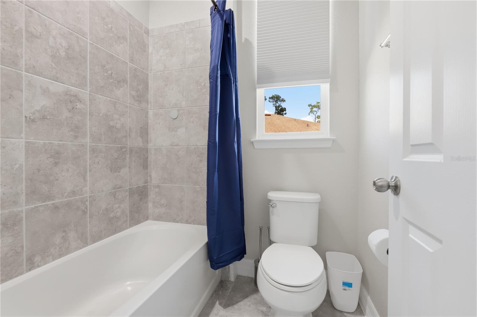 Image 25 of 43 For 2337 Oxmoor Drive