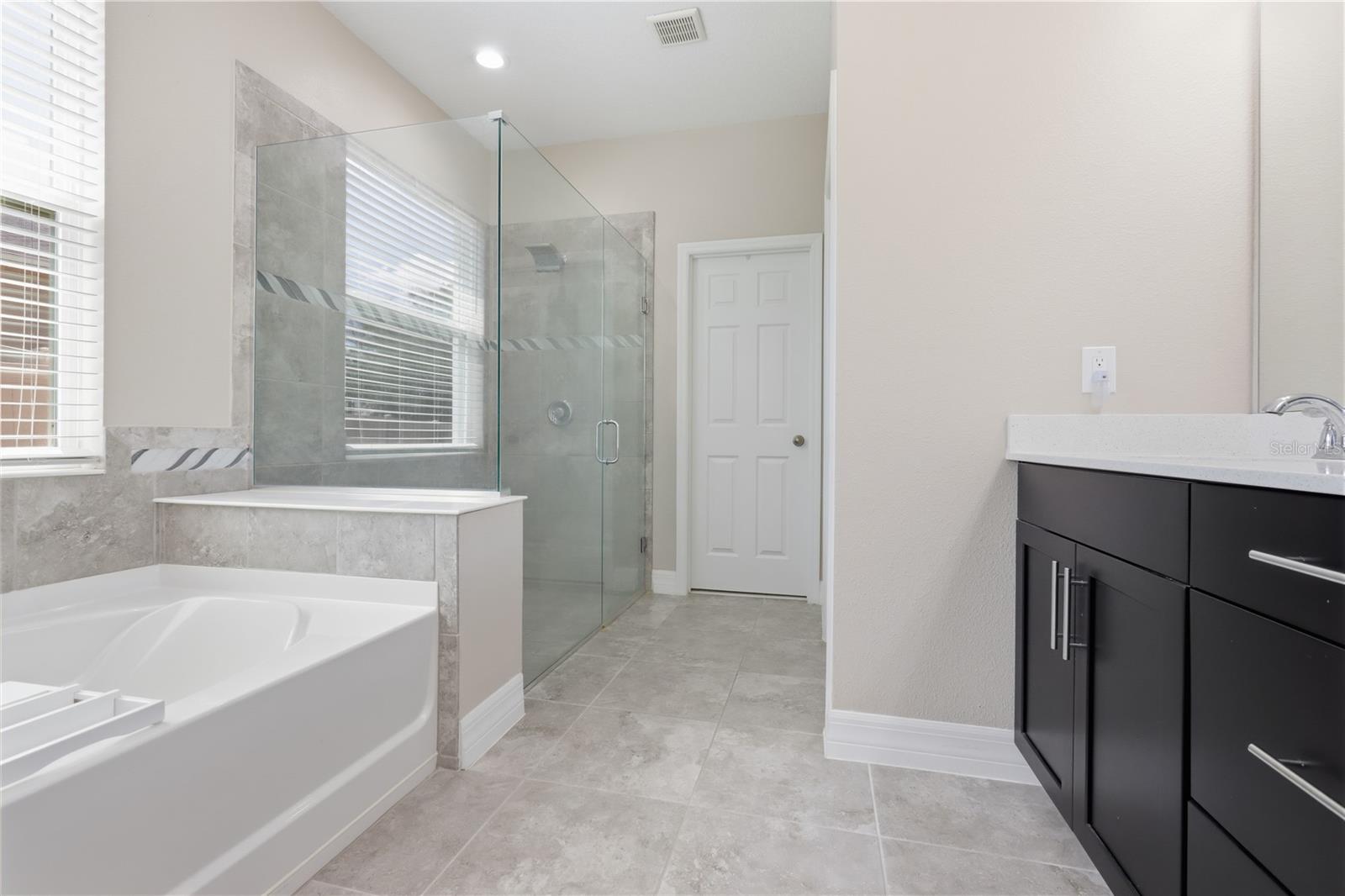 Image 29 of 43 For 2337 Oxmoor Drive