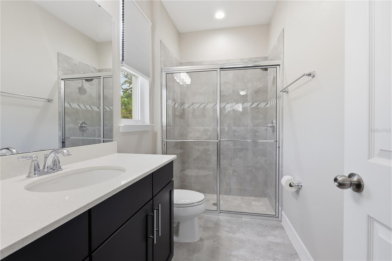 Image 36 of 43 For 2337 Oxmoor Drive