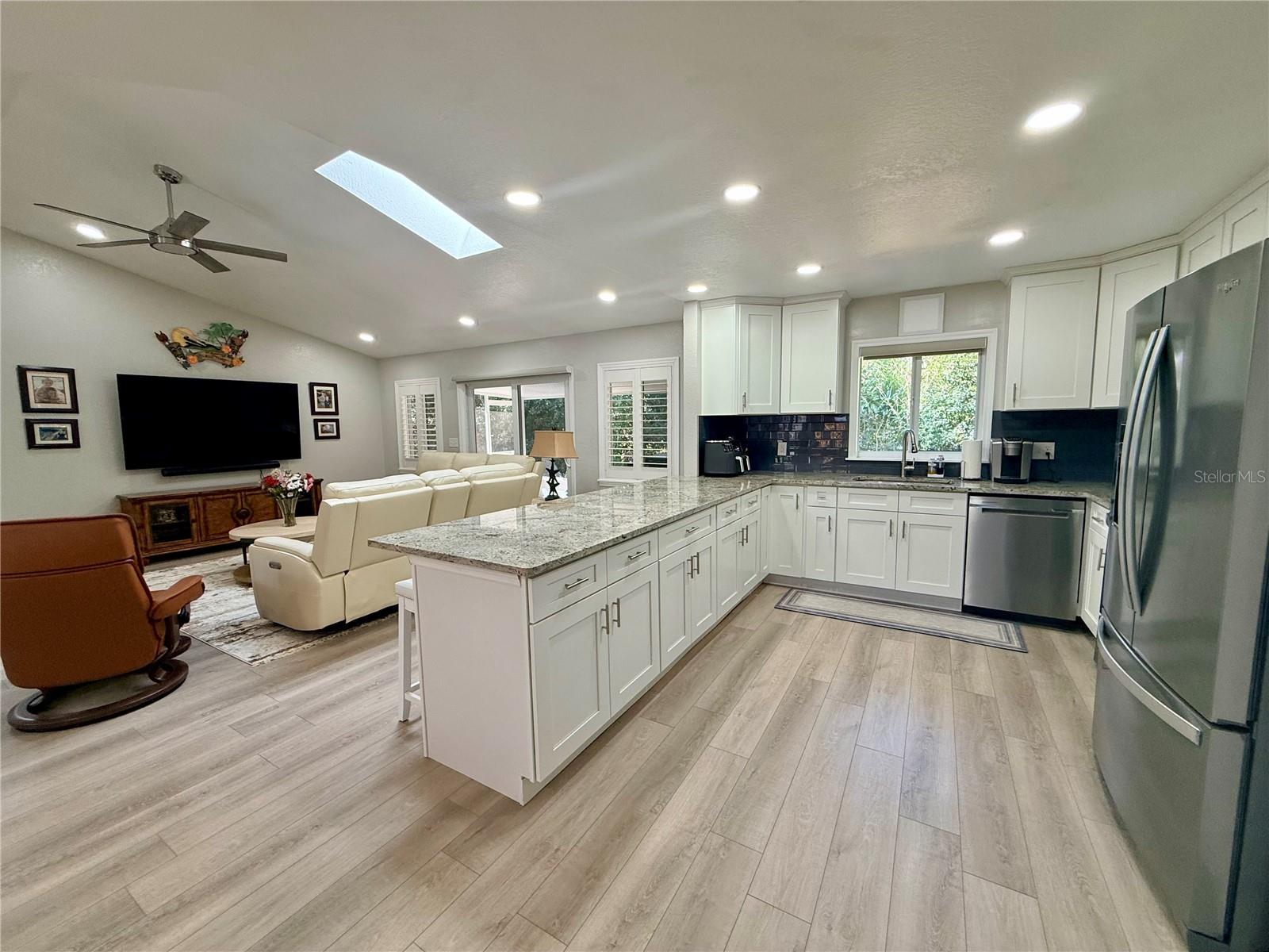 Image 16 of 60 For 908 Cabbage Court