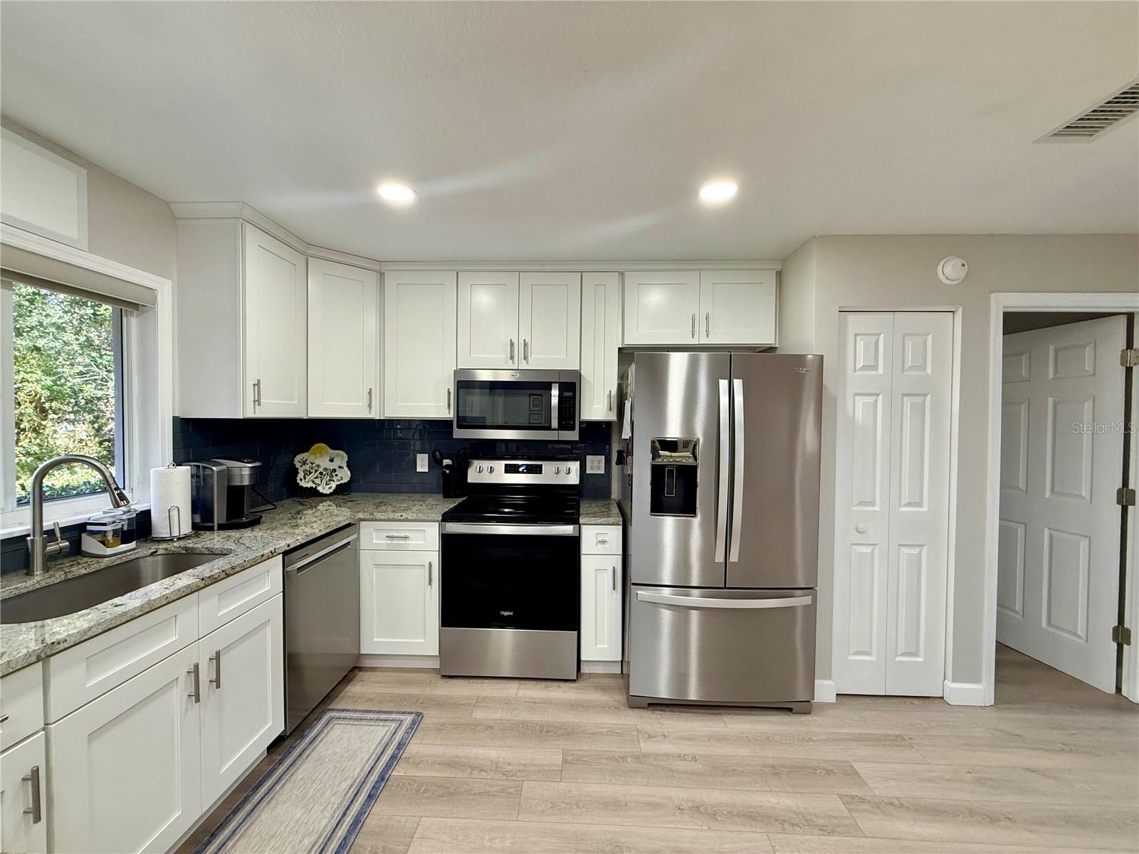 Image 18 of 60 For 908 Cabbage Court