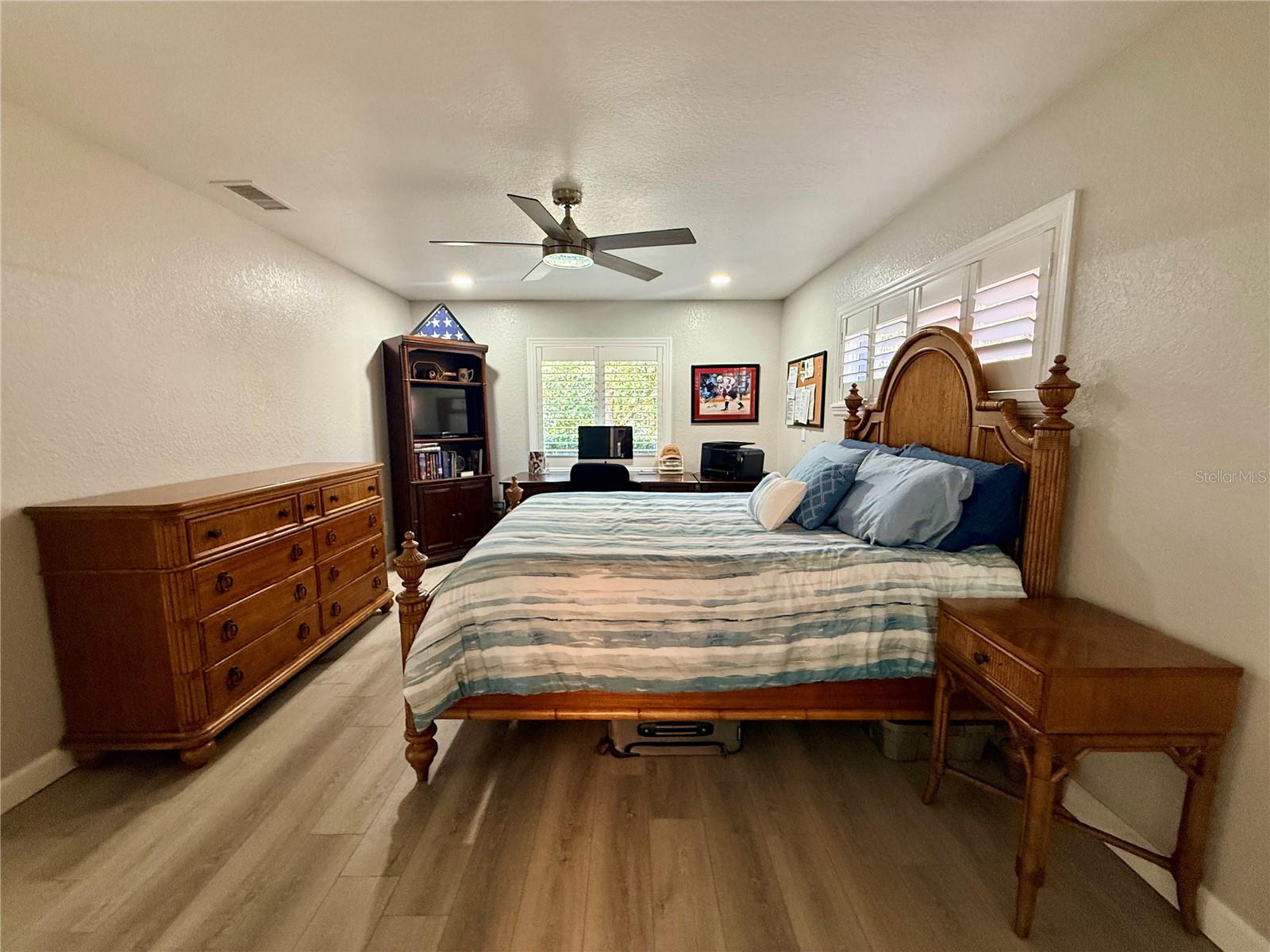 Image 25 of 60 For 908 Cabbage Court