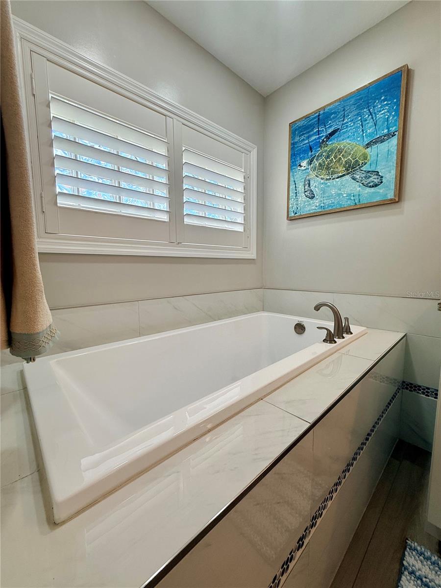 Image 31 of 60 For 908 Cabbage Court