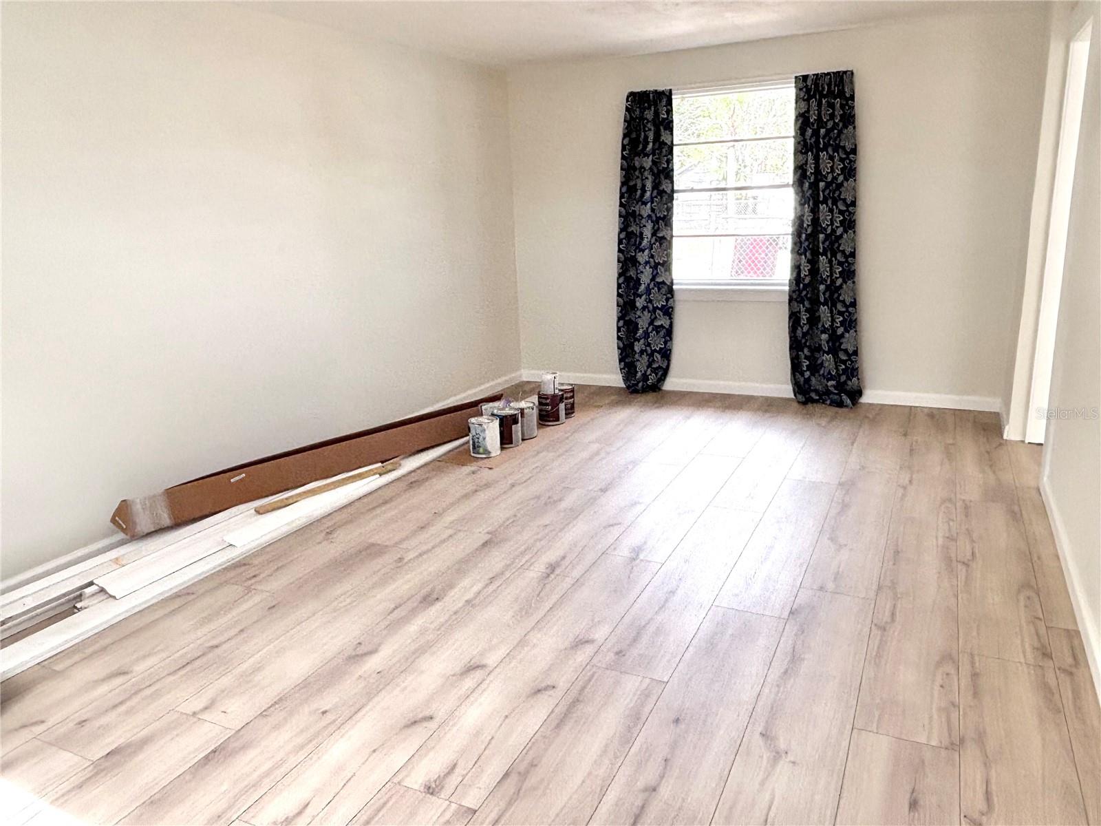 Image 30 of 36 For 718 Revere Street