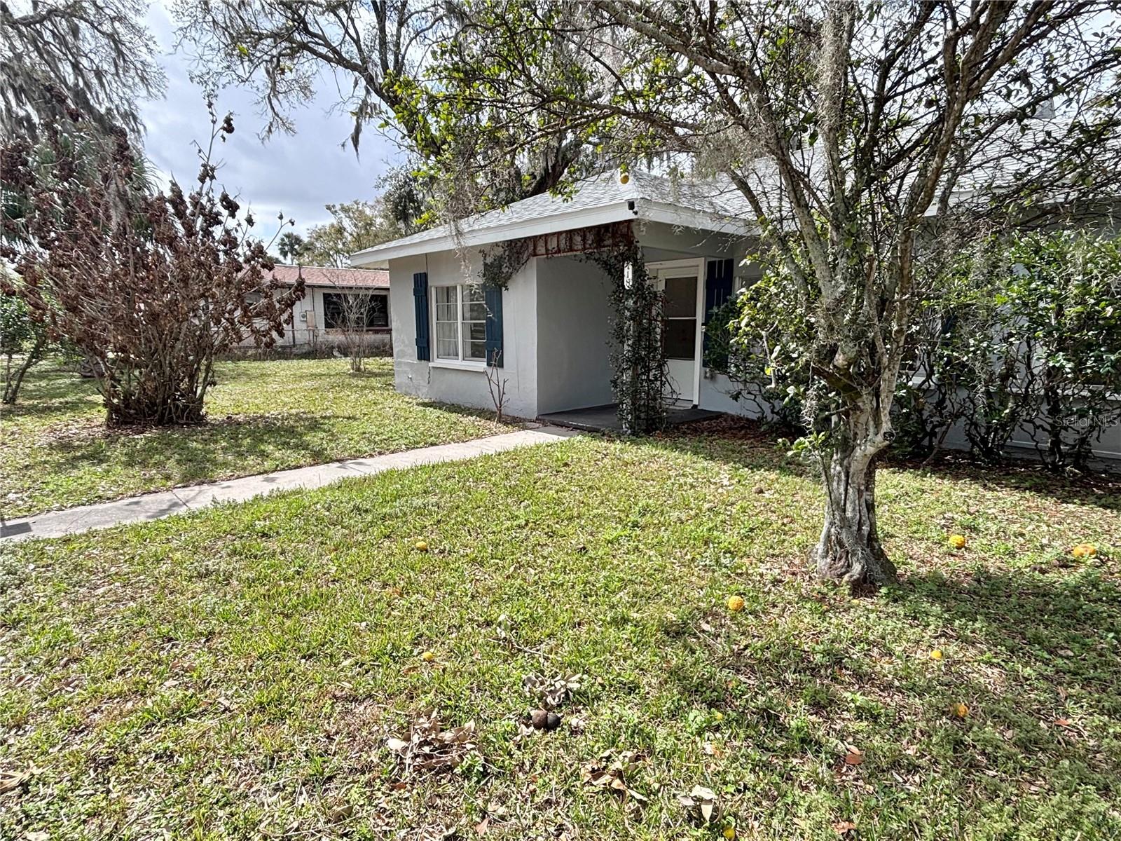 Image 4 of 36 For 718 Revere Street