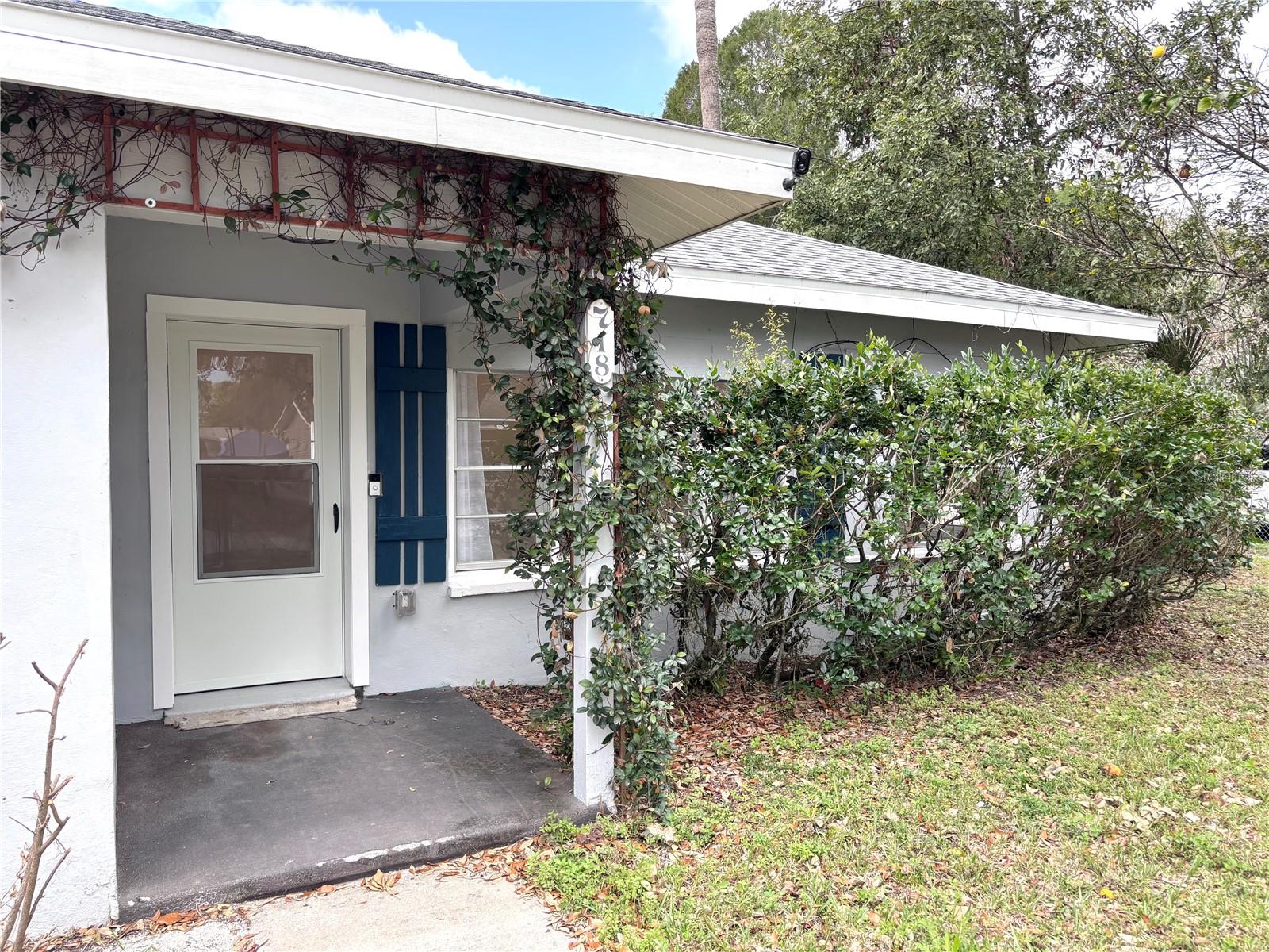 Image 5 of 36 For 718 Revere Street