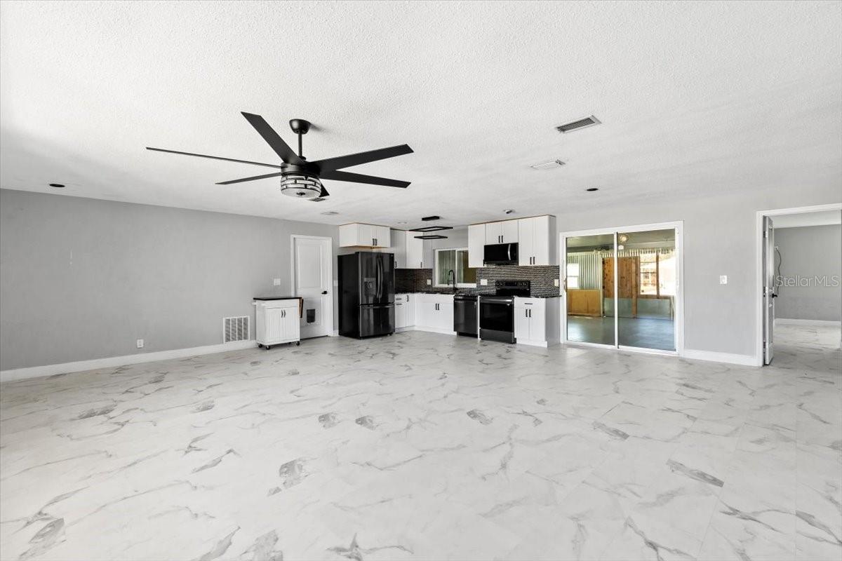 Image 3 of 37 For 1436 Mardrake Road