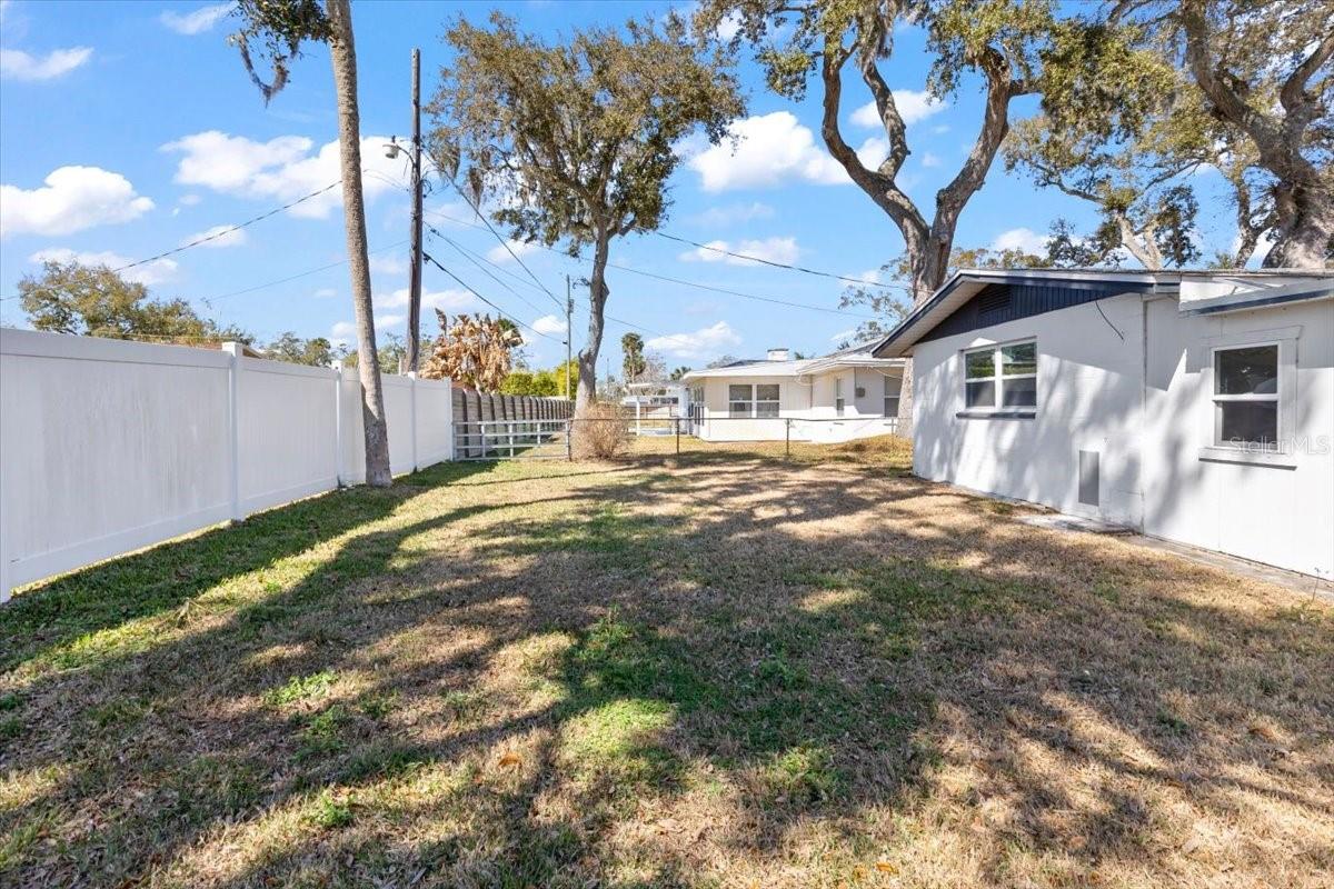 Image 32 of 37 For 1436 Mardrake Road