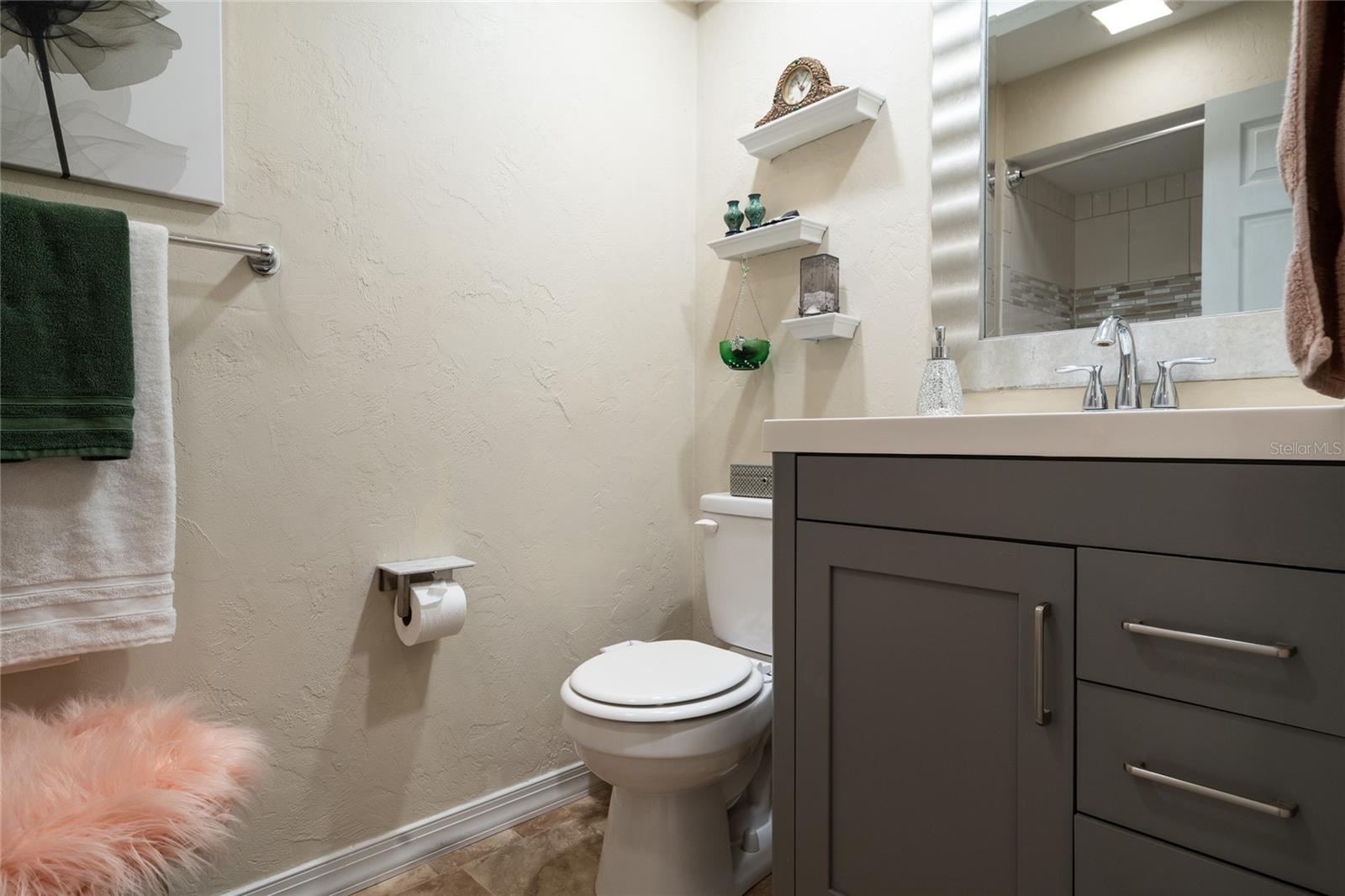 Image 14 of 28 For 1609 Pine Avenue