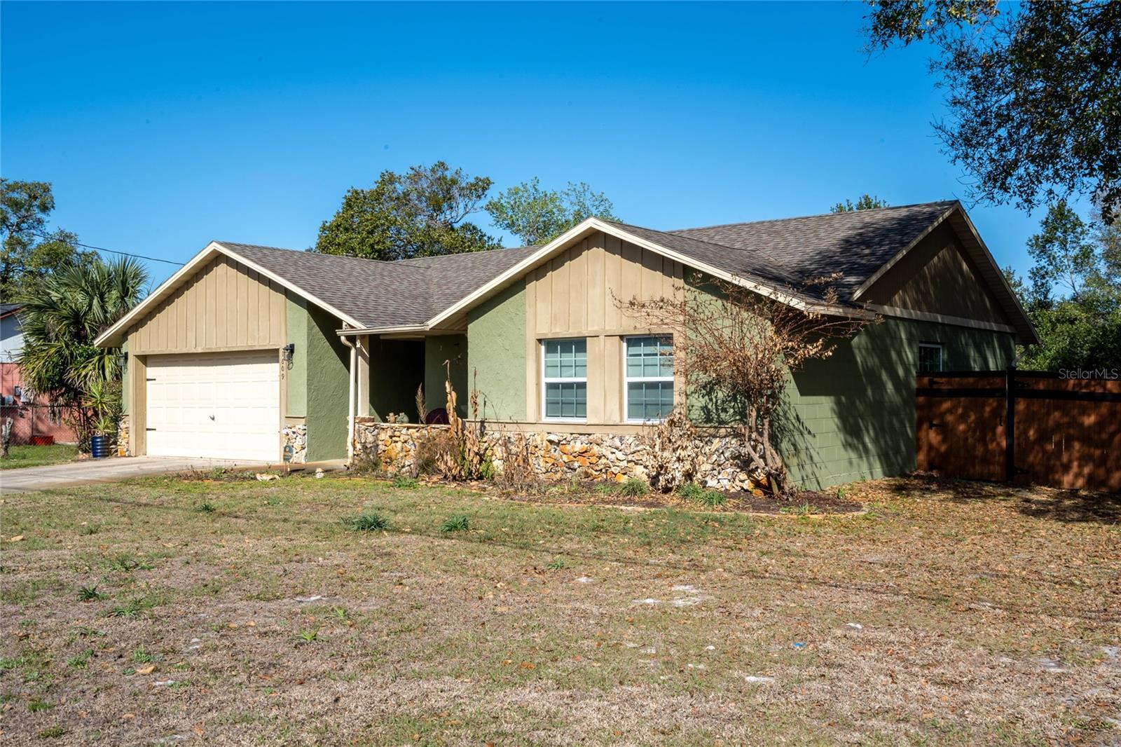 Image 17 of 28 For 1609 Pine Avenue