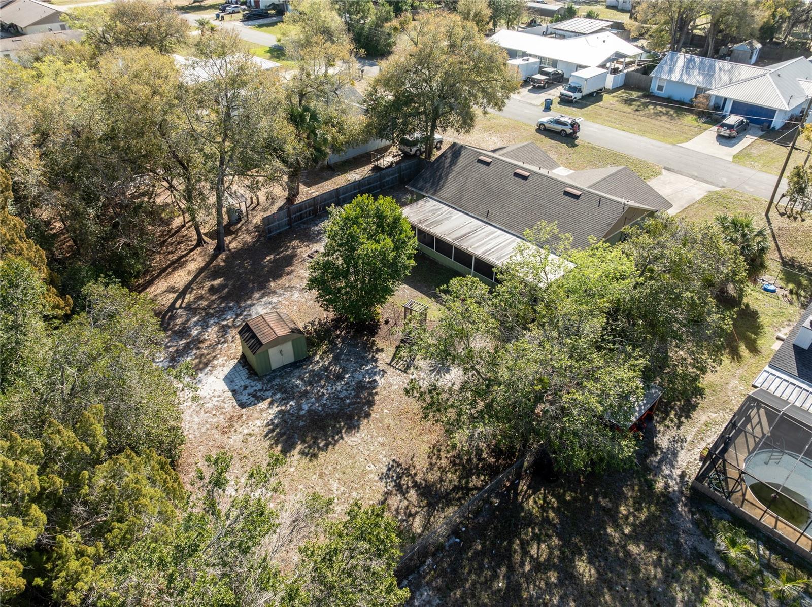 Image 21 of 28 For 1609 Pine Avenue